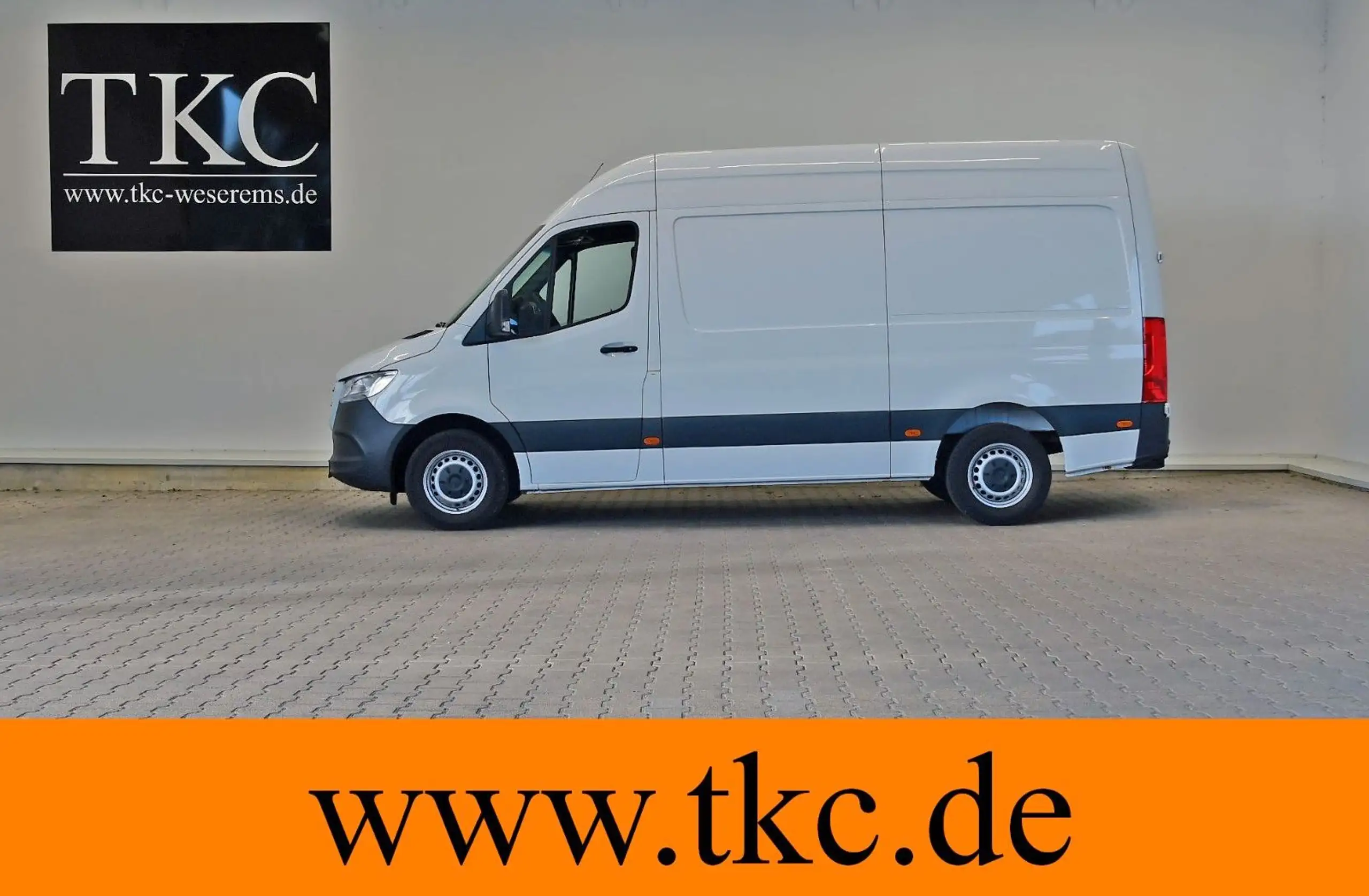 Mercedes-Benz - Sprinter