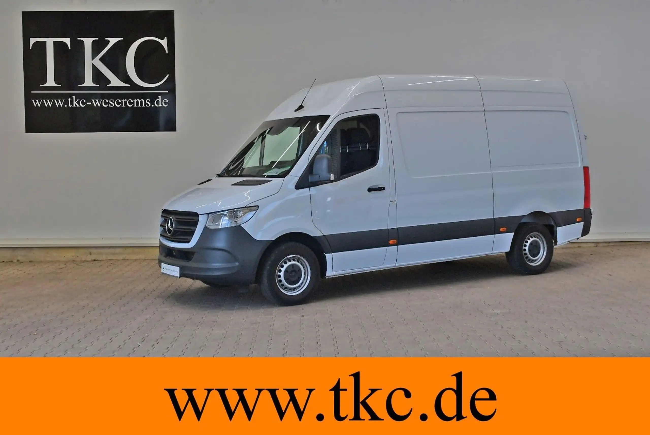 Mercedes-Benz - Sprinter