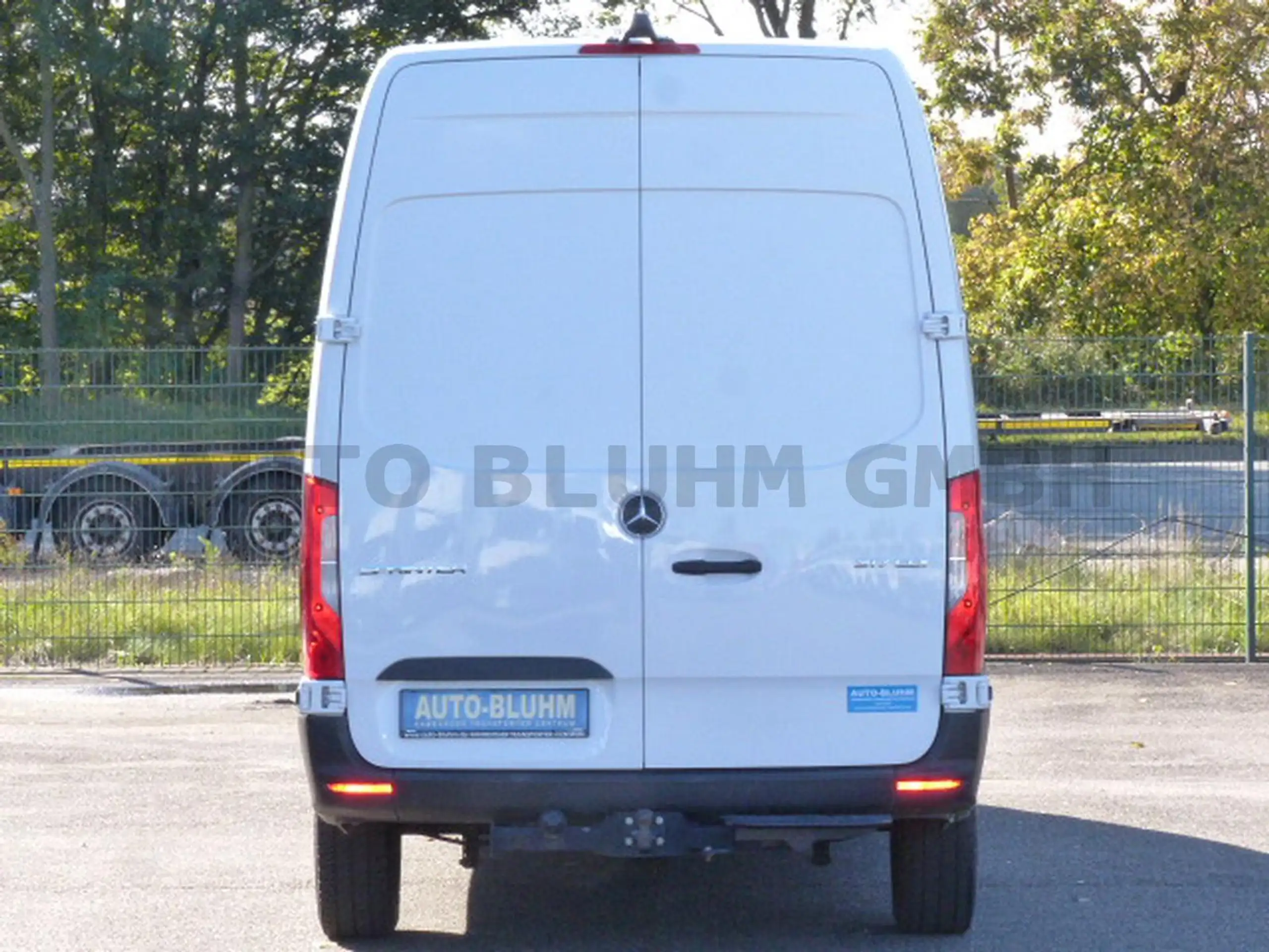 Mercedes-Benz - Sprinter