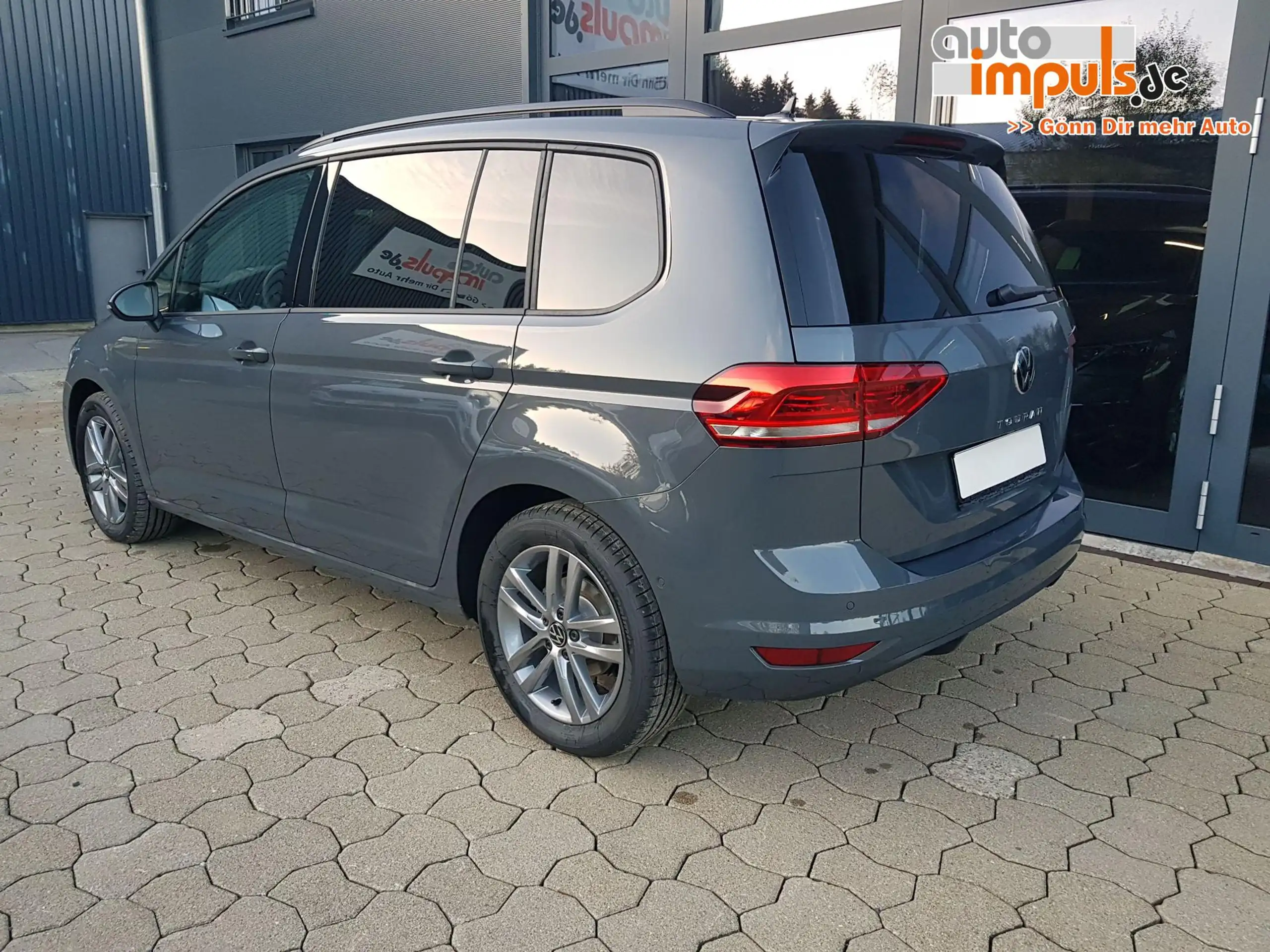 Volkswagen - Touran