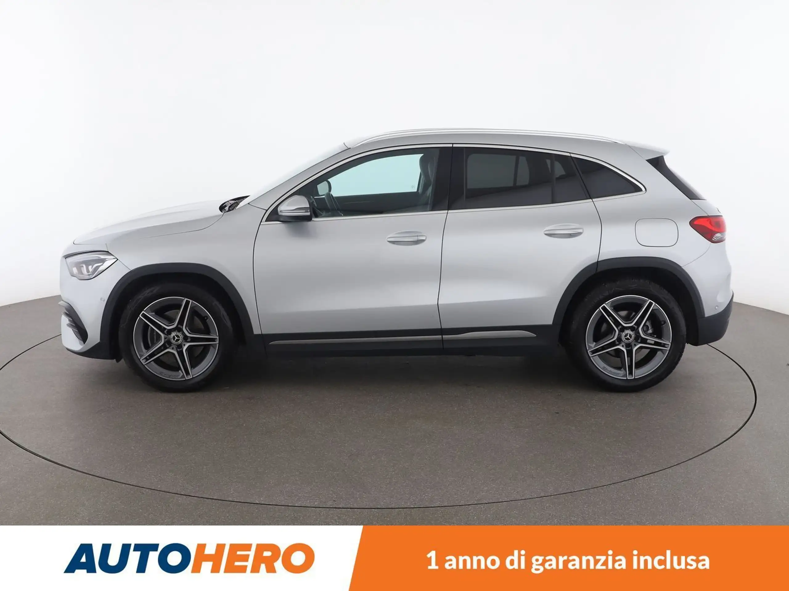 Mercedes-Benz - GLA 200