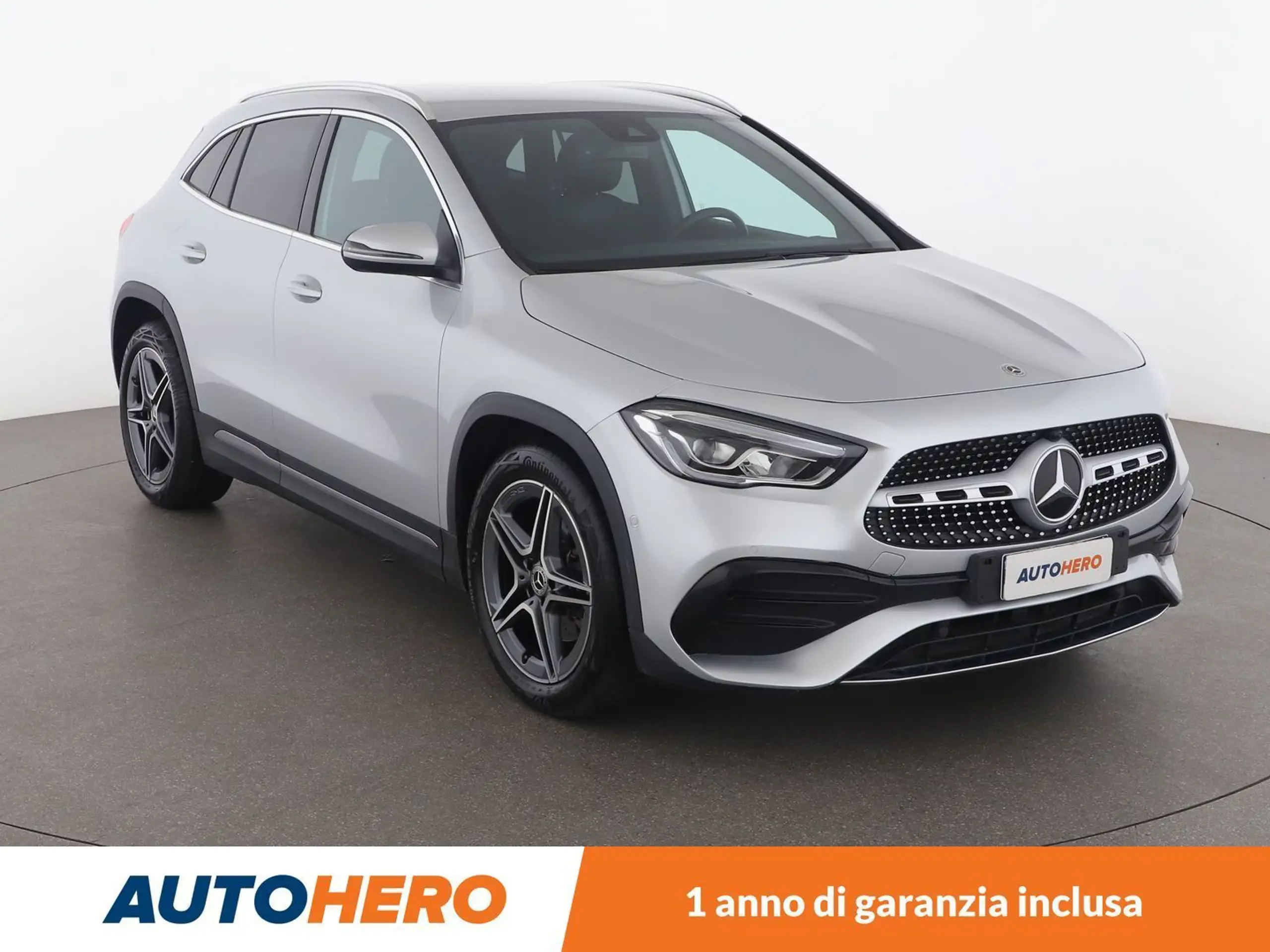 Mercedes-Benz - GLA 200