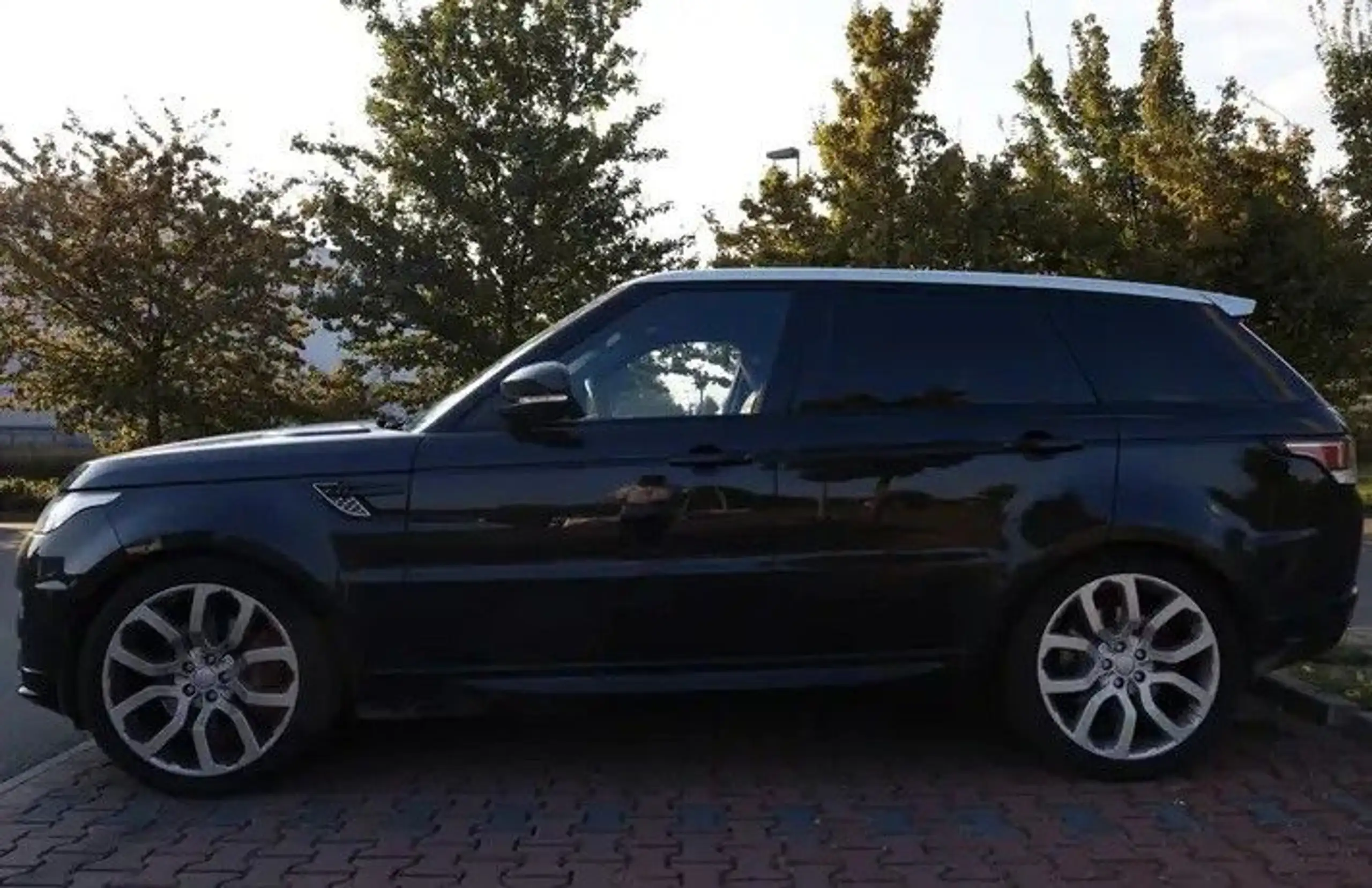 Land Rover - Range Rover Sport