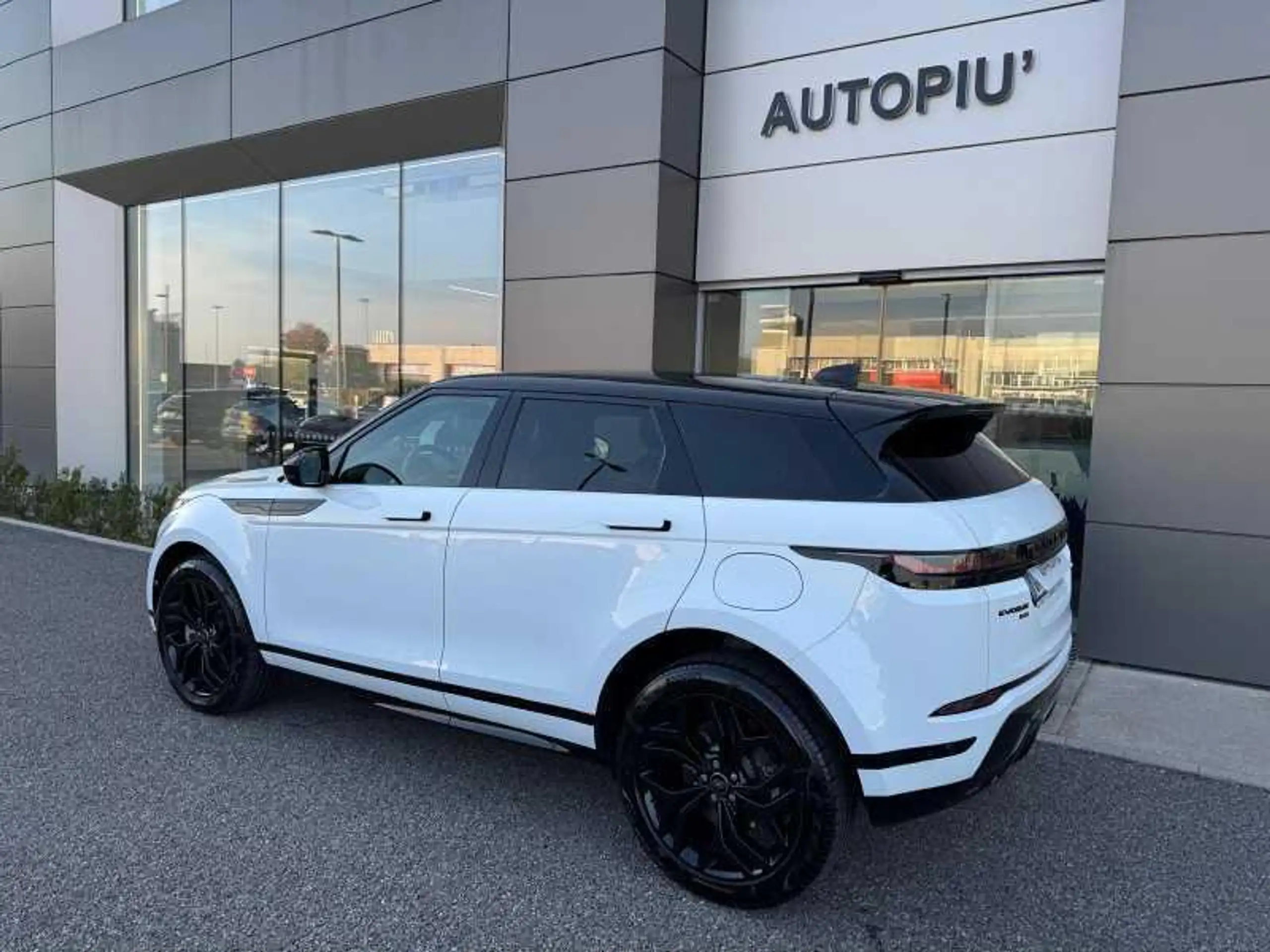 Land Rover - Range Rover Evoque