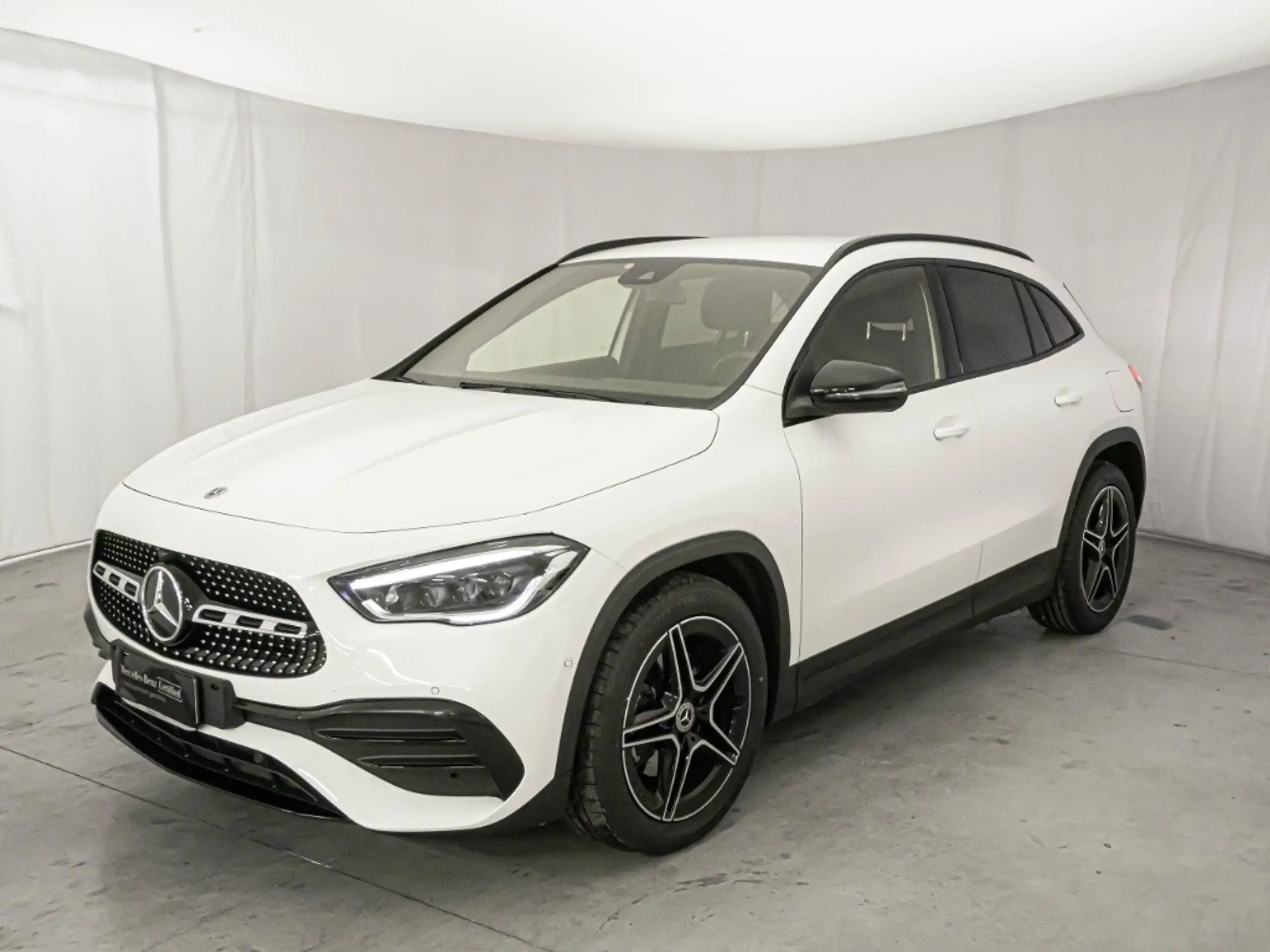 Mercedes-Benz - GLA 180