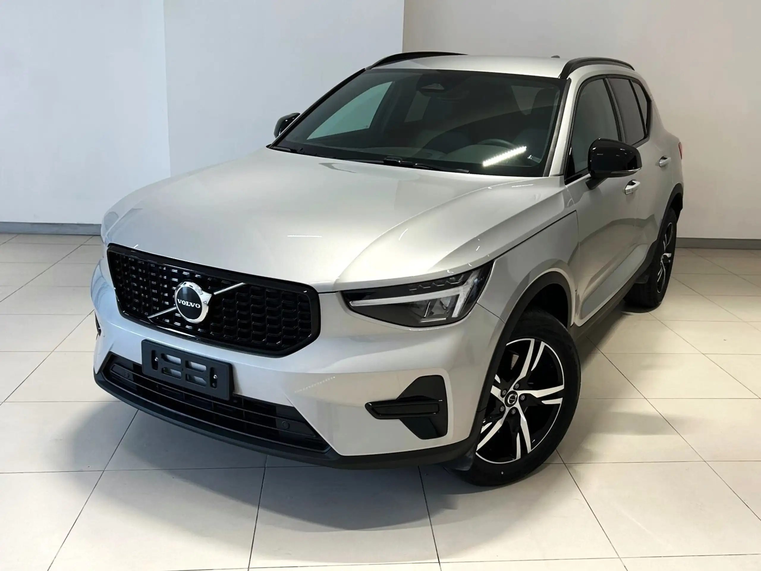 Volvo - XC40