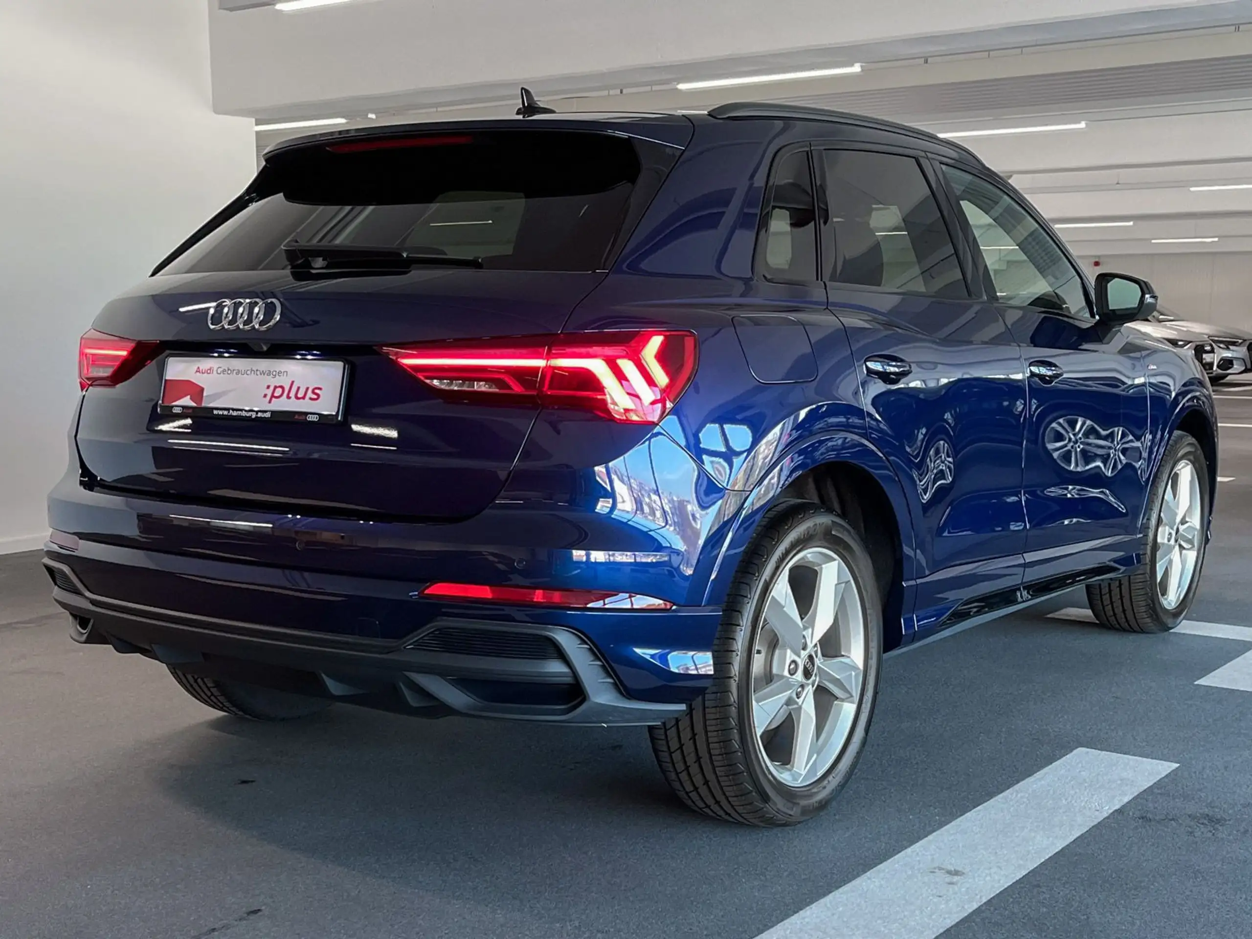 Audi - Q3