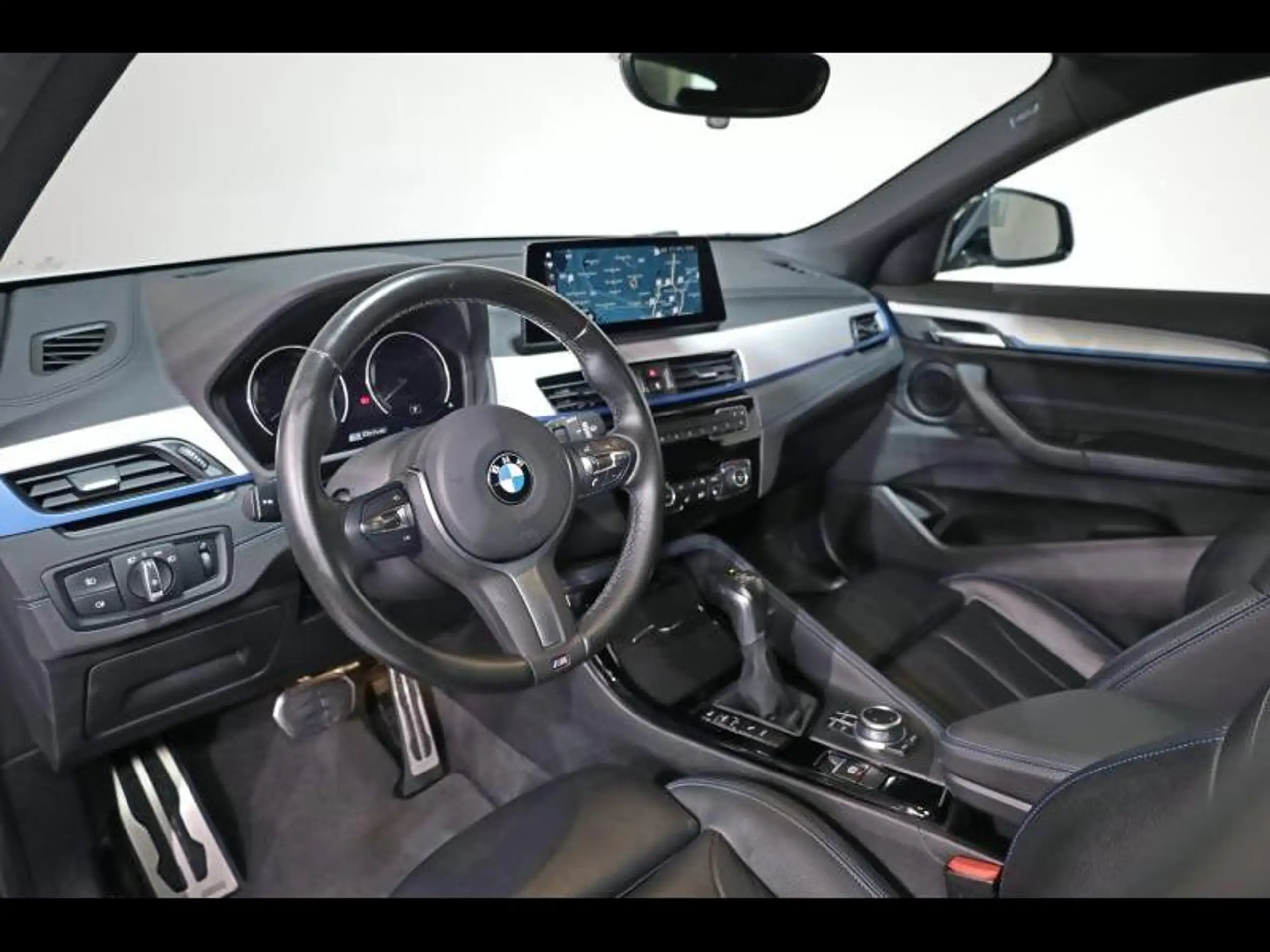 BMW - X2