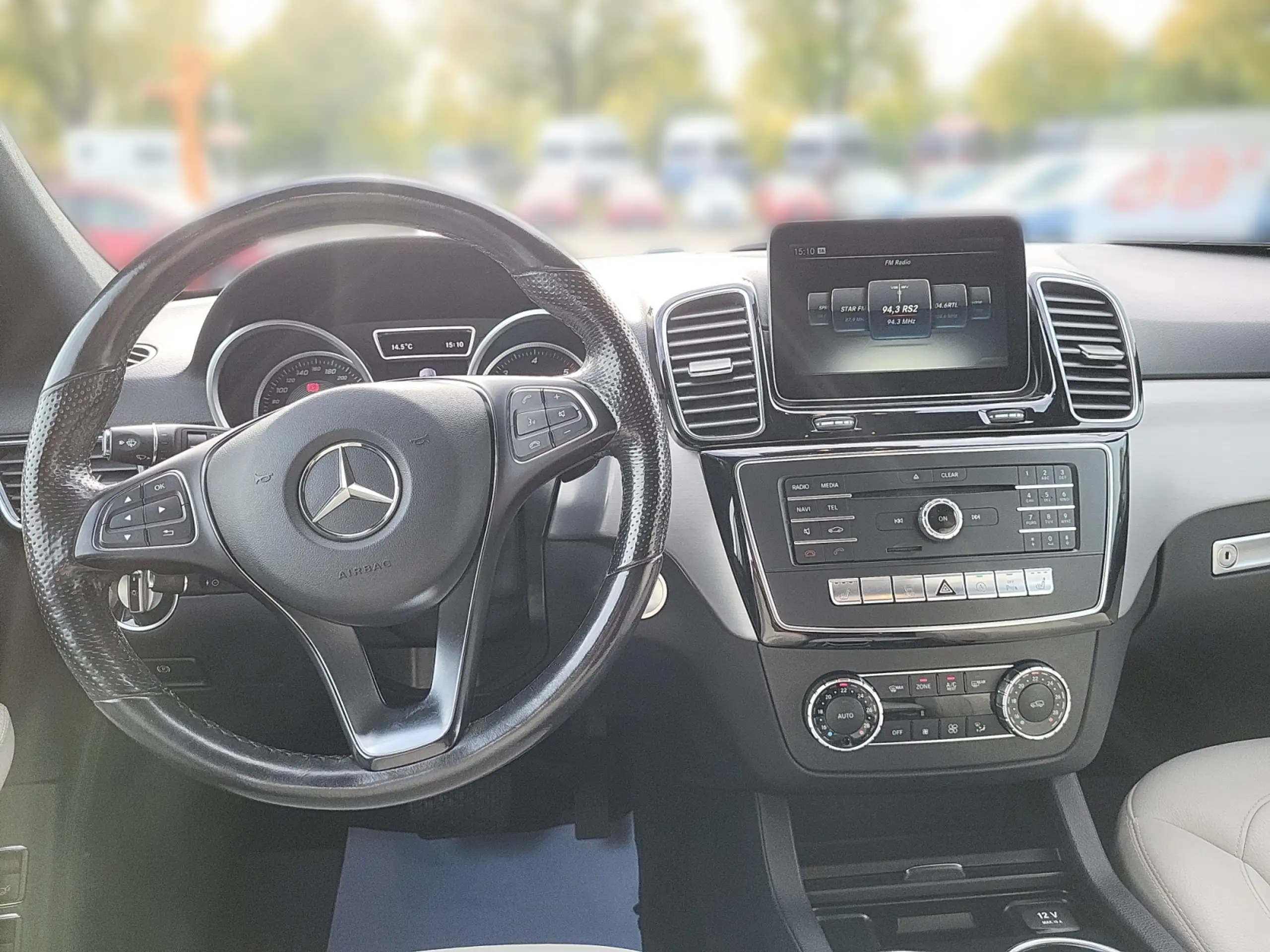 Mercedes-Benz - GLE 350