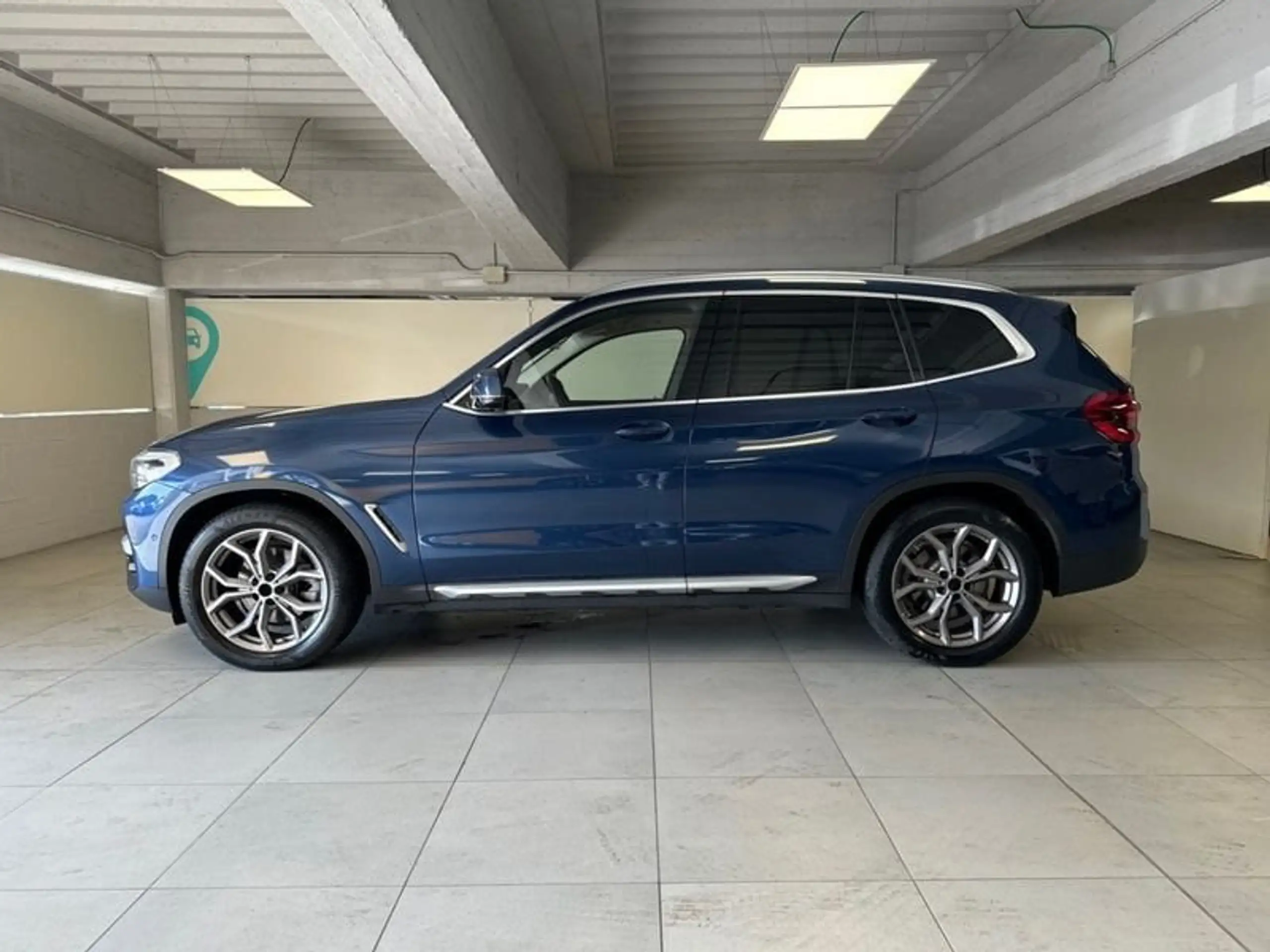 BMW - X3