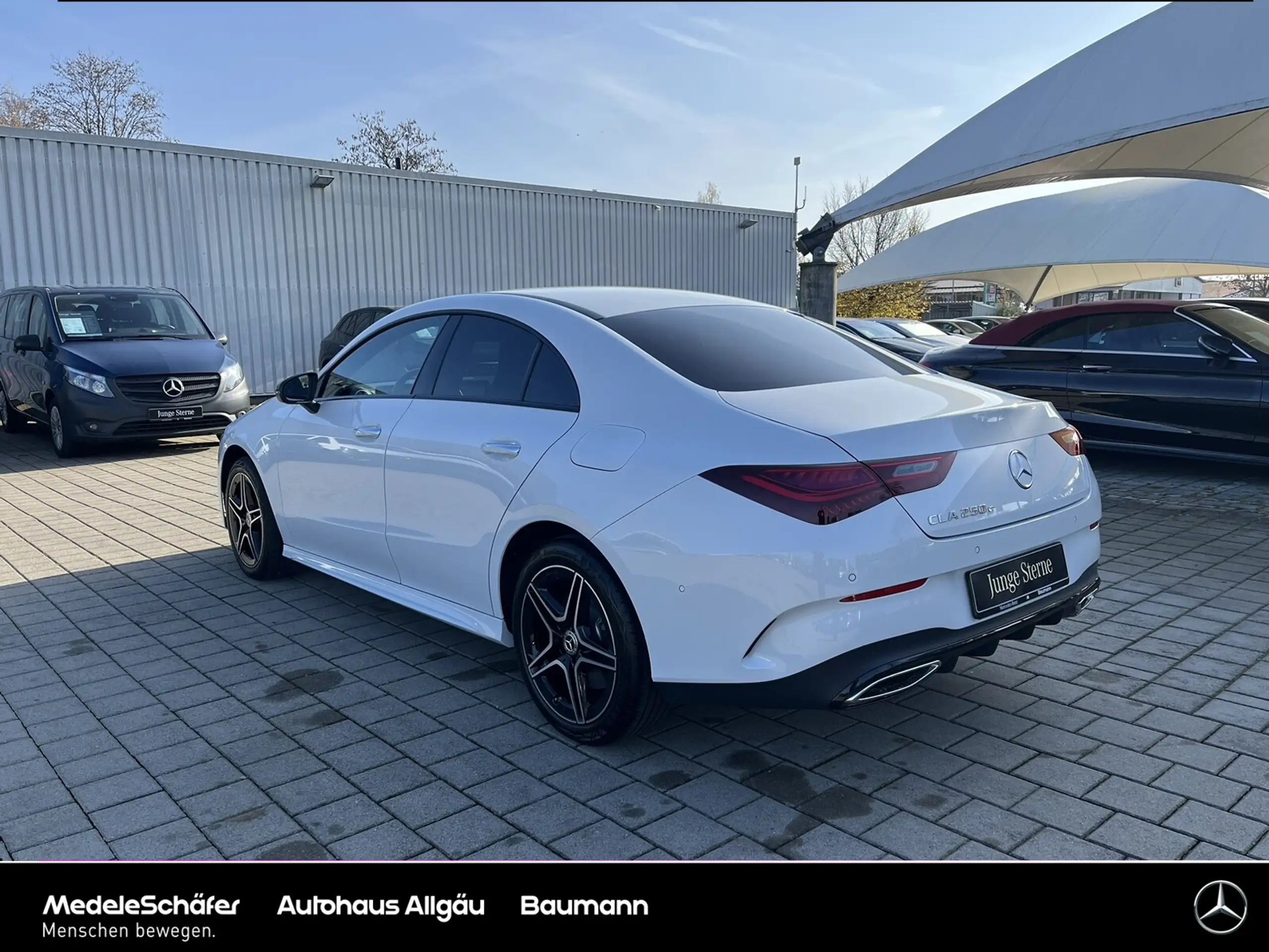 Mercedes-Benz - CLA 250