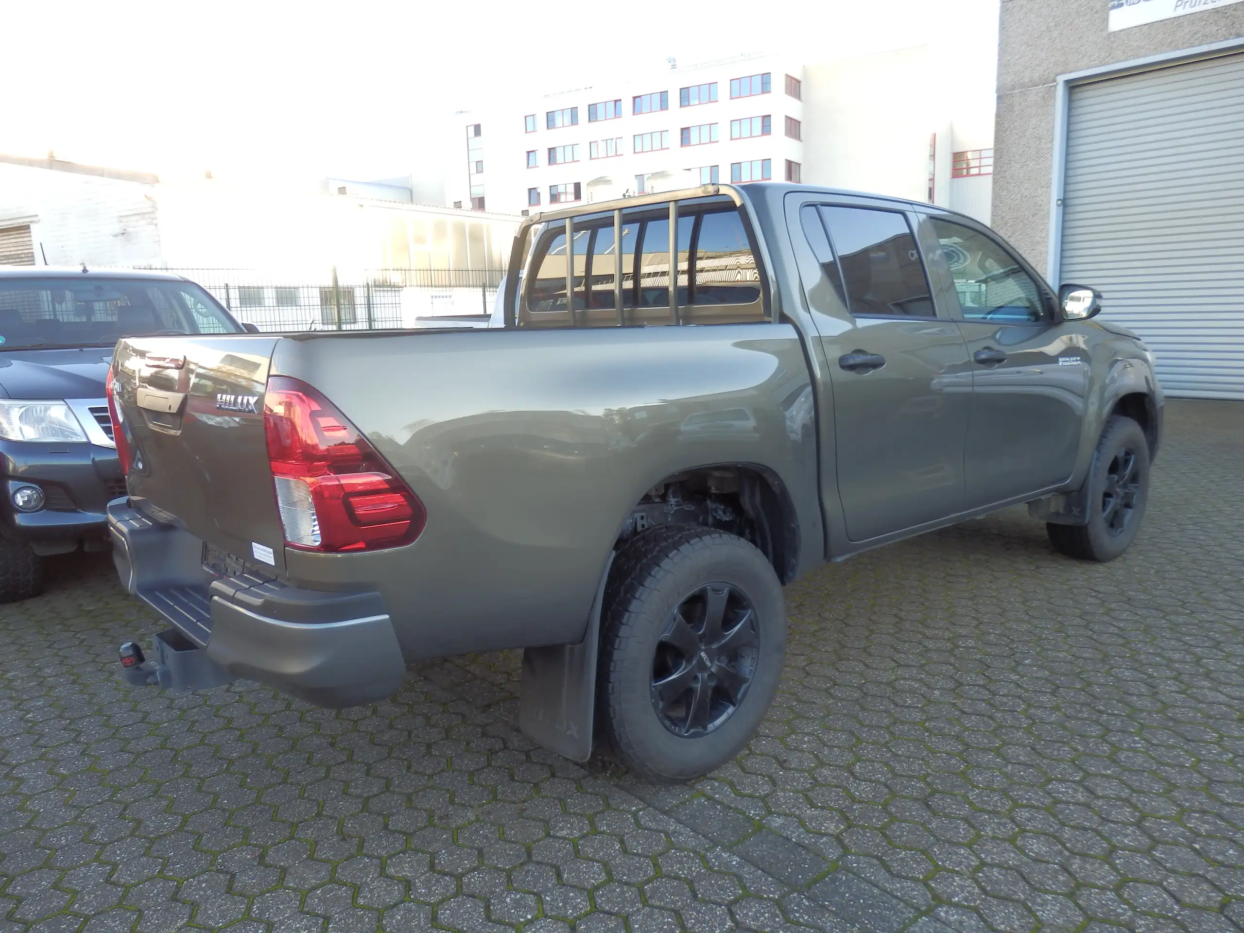 Toyota - Hilux