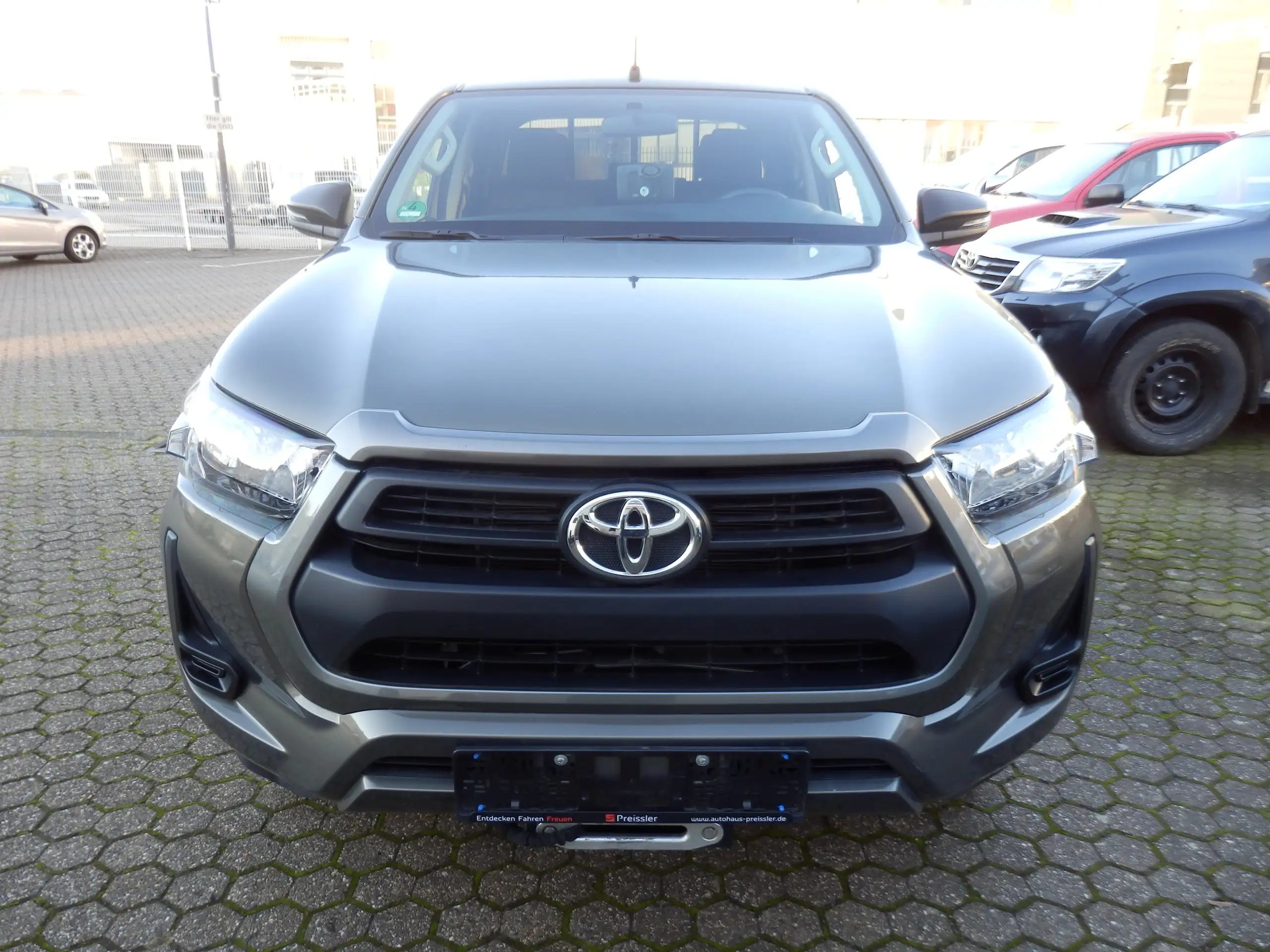 Toyota - Hilux