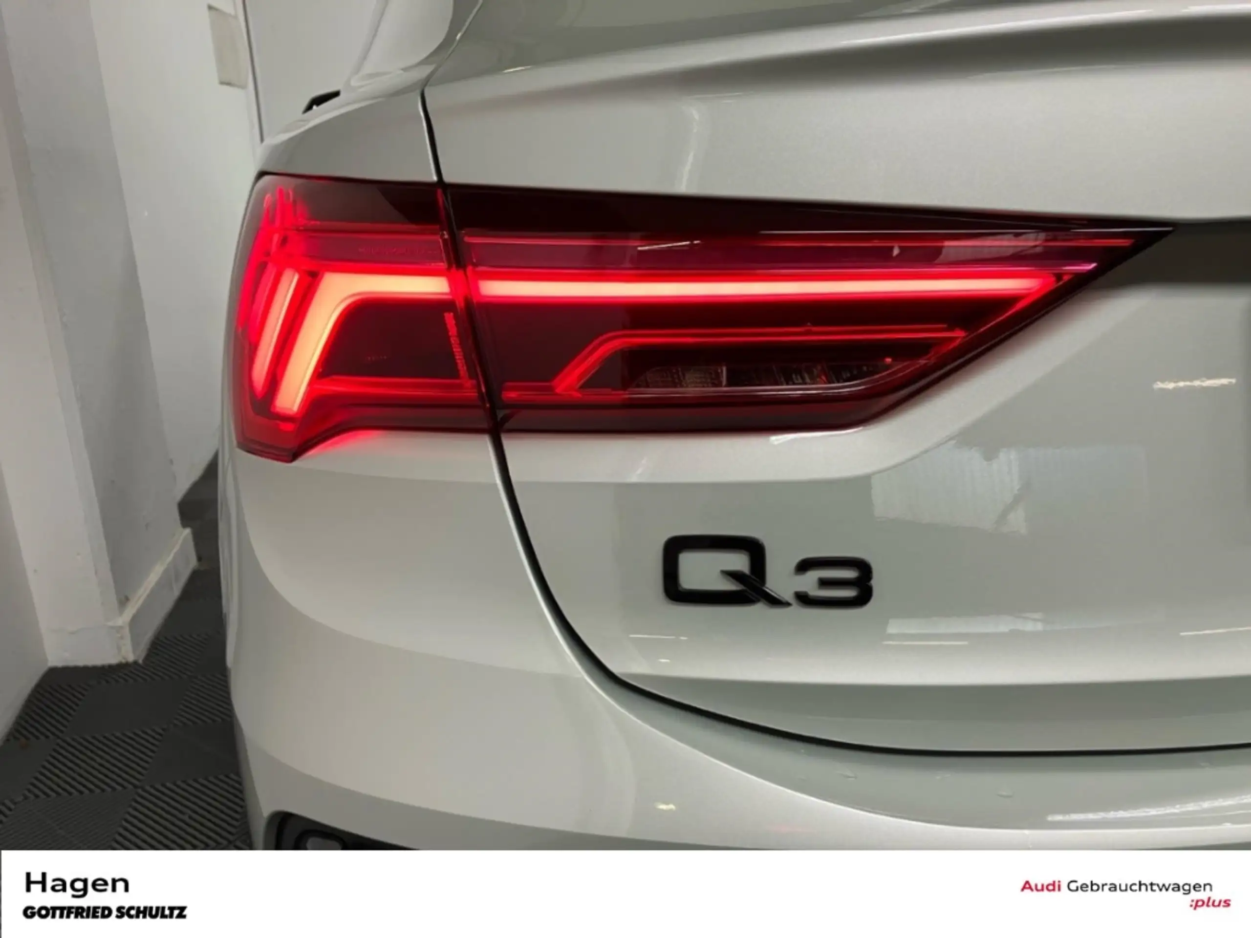 Audi - Q3