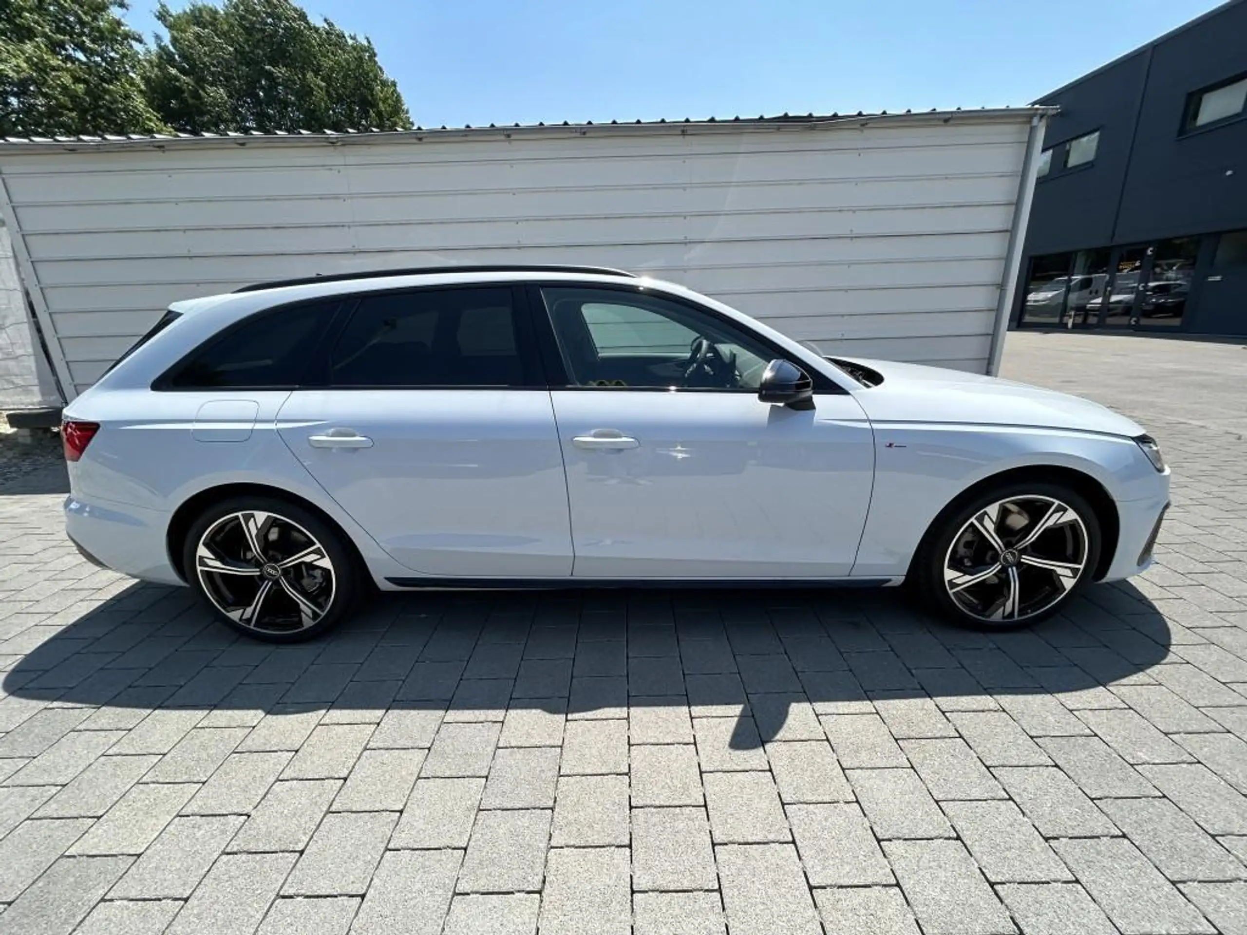 Audi - A4