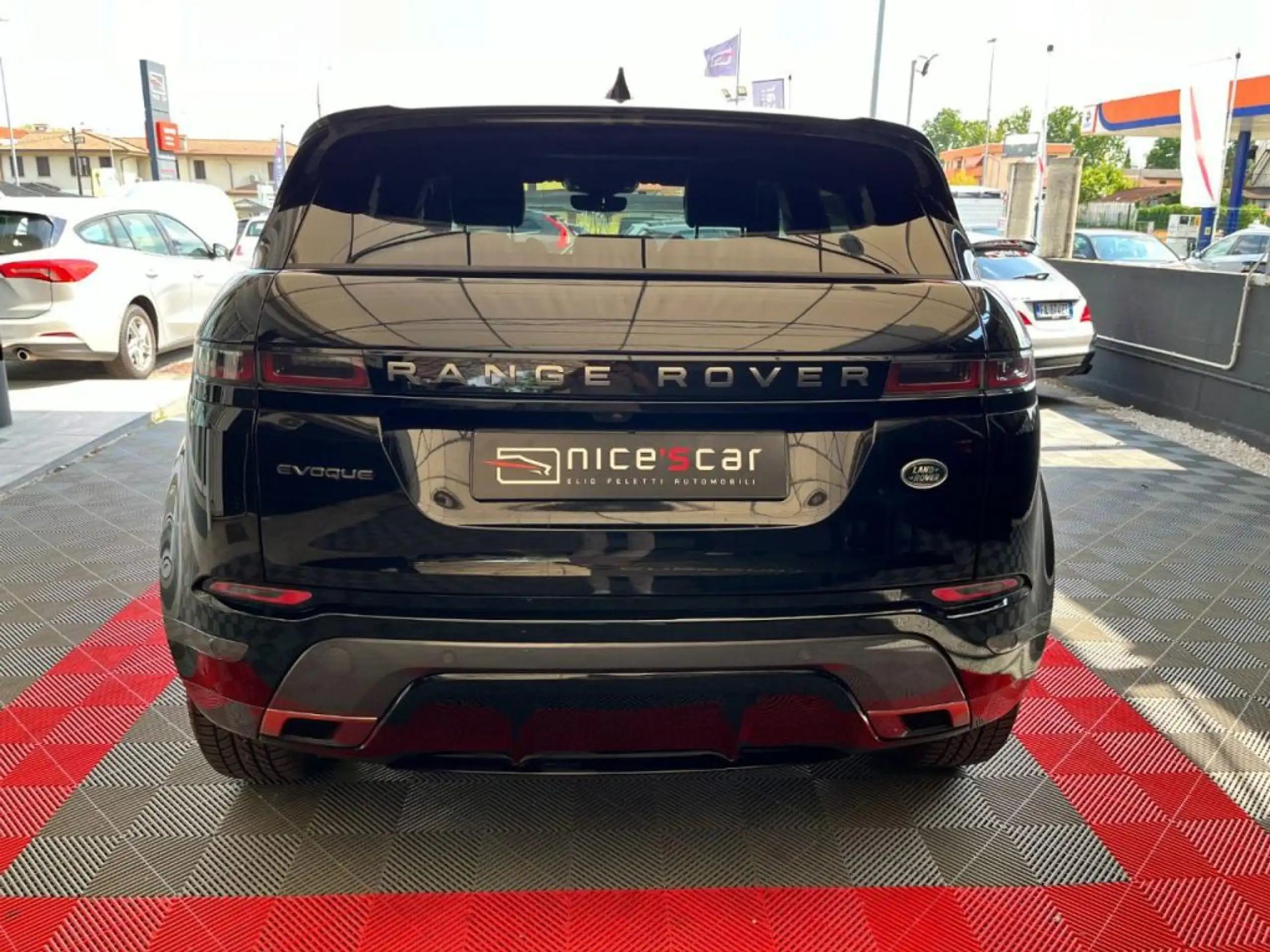 Land Rover - Range Rover Evoque