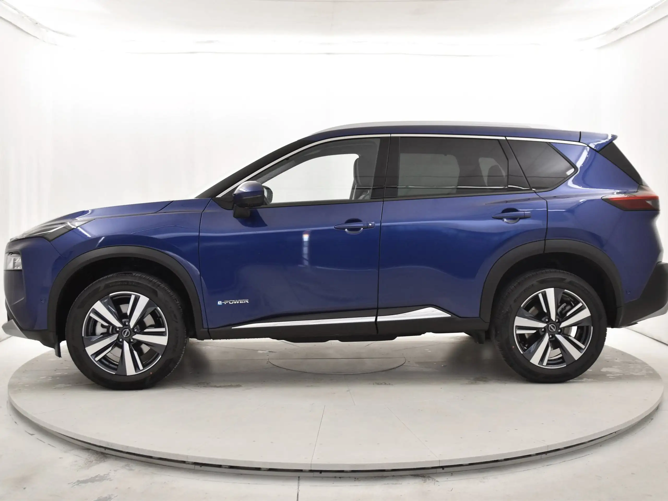 Nissan - X-Trail