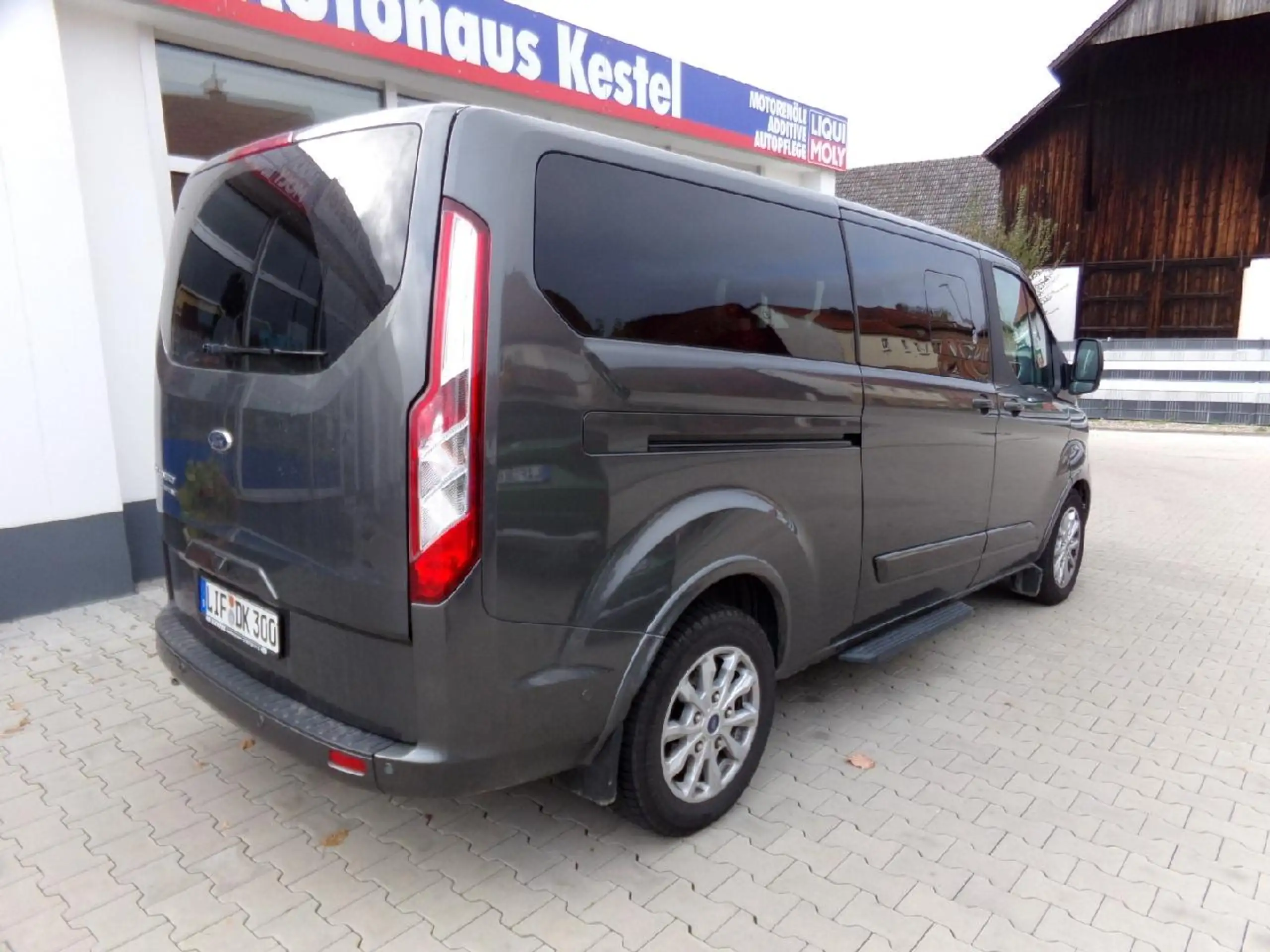 Ford - Tourneo Custom