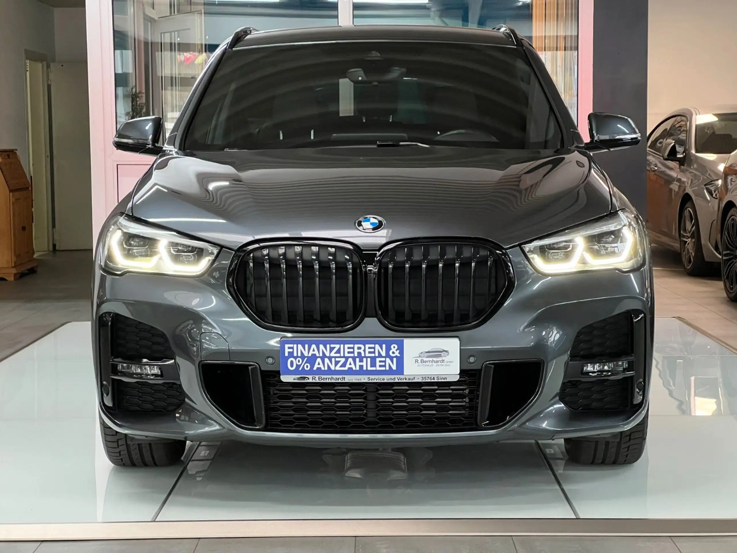 BMW - X1