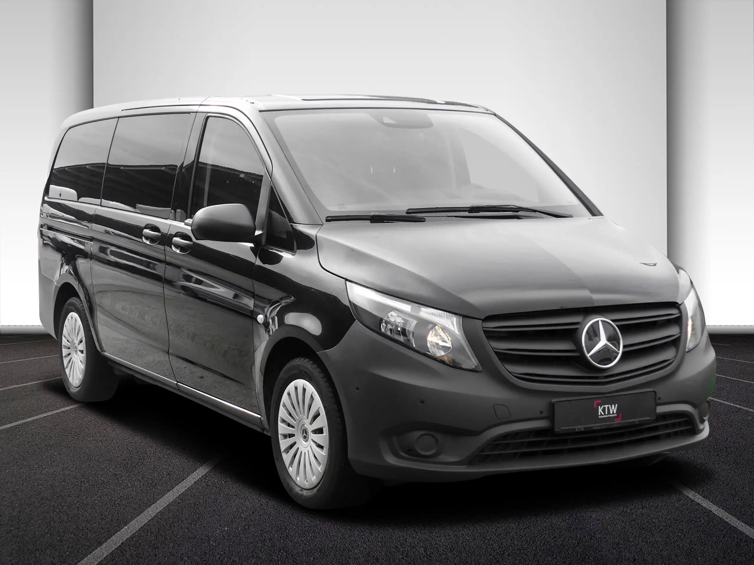 Mercedes-Benz - Vito