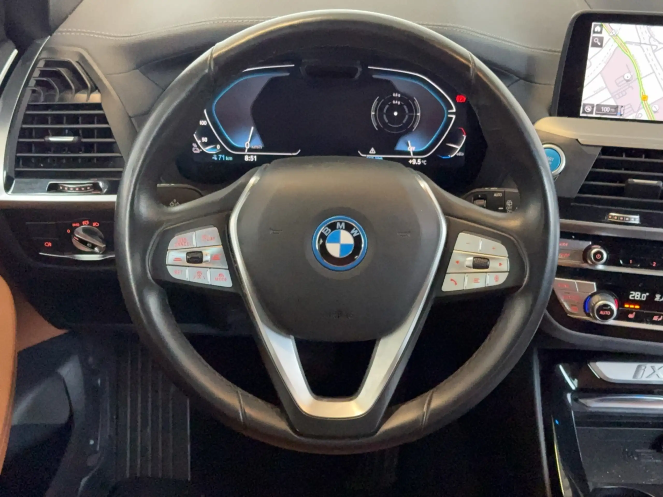 BMW - iX3