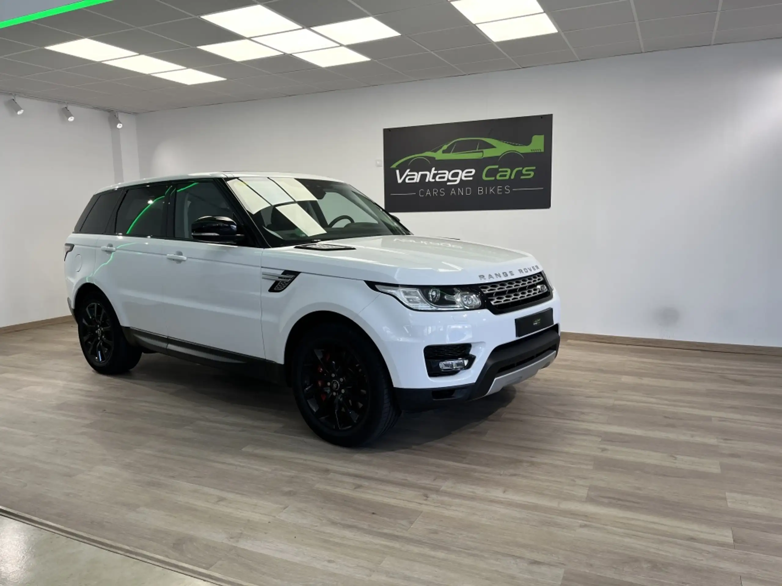 Land Rover - Range Rover Sport