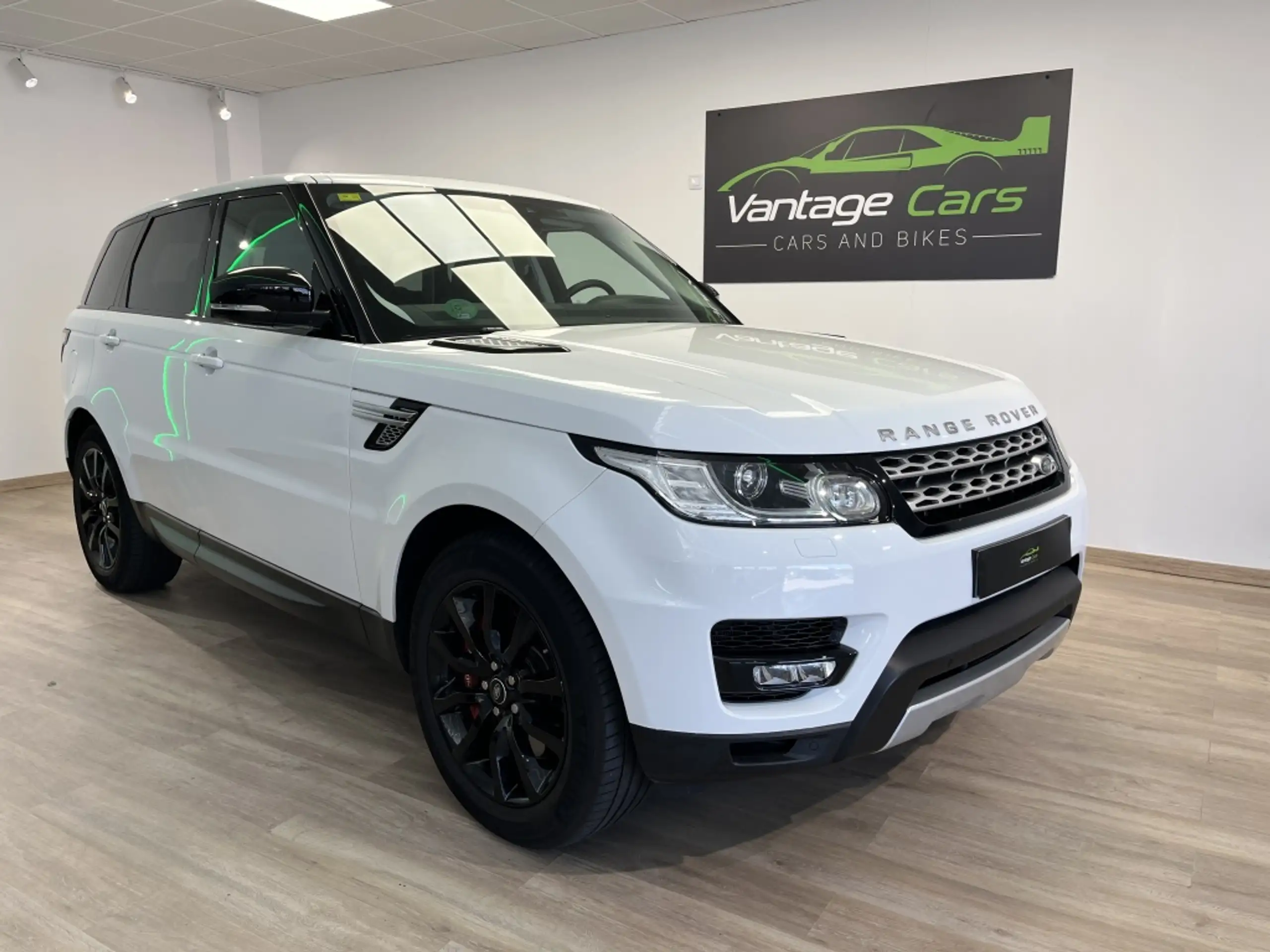 Land Rover - Range Rover Sport