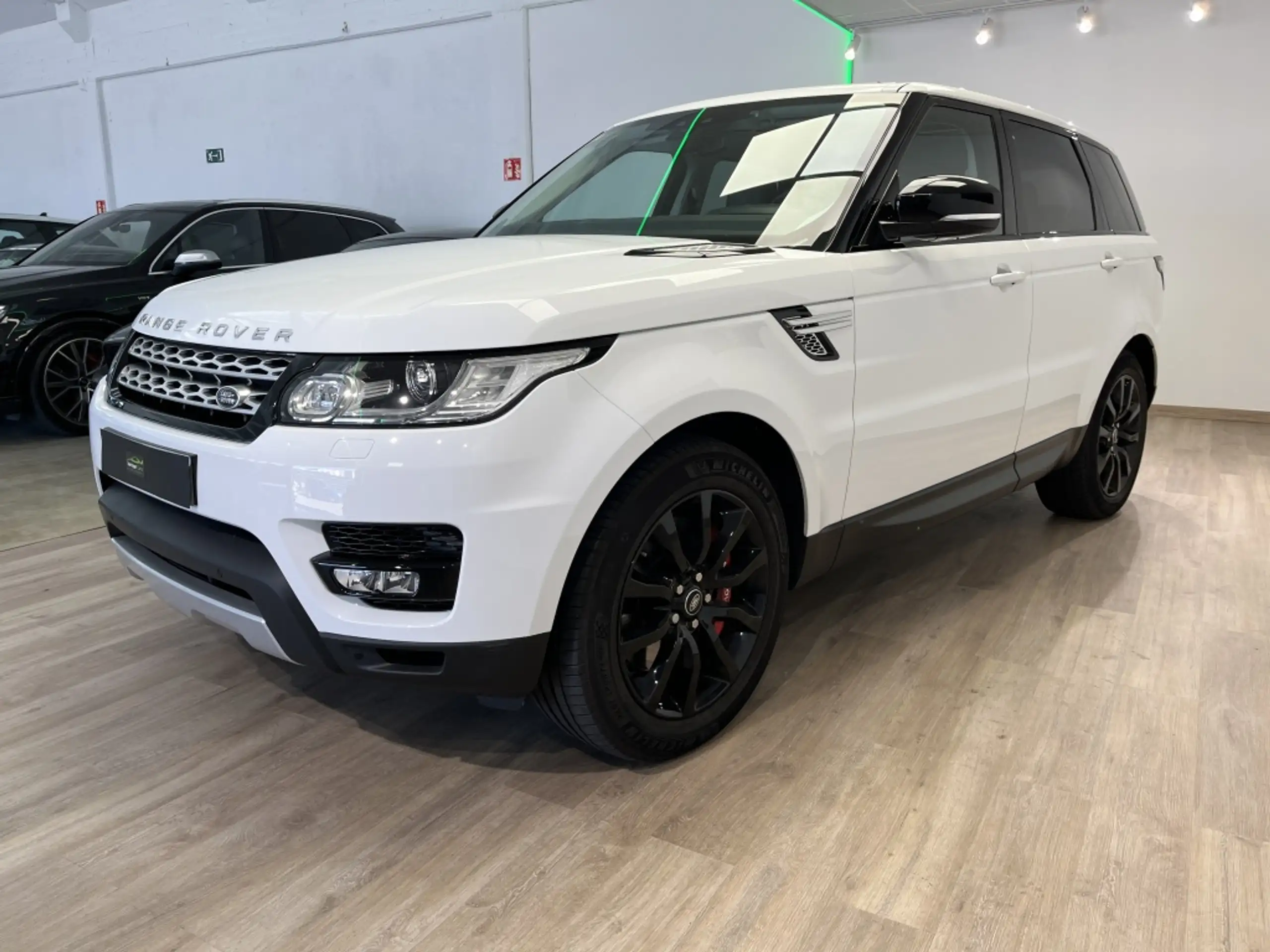 Land Rover - Range Rover Sport