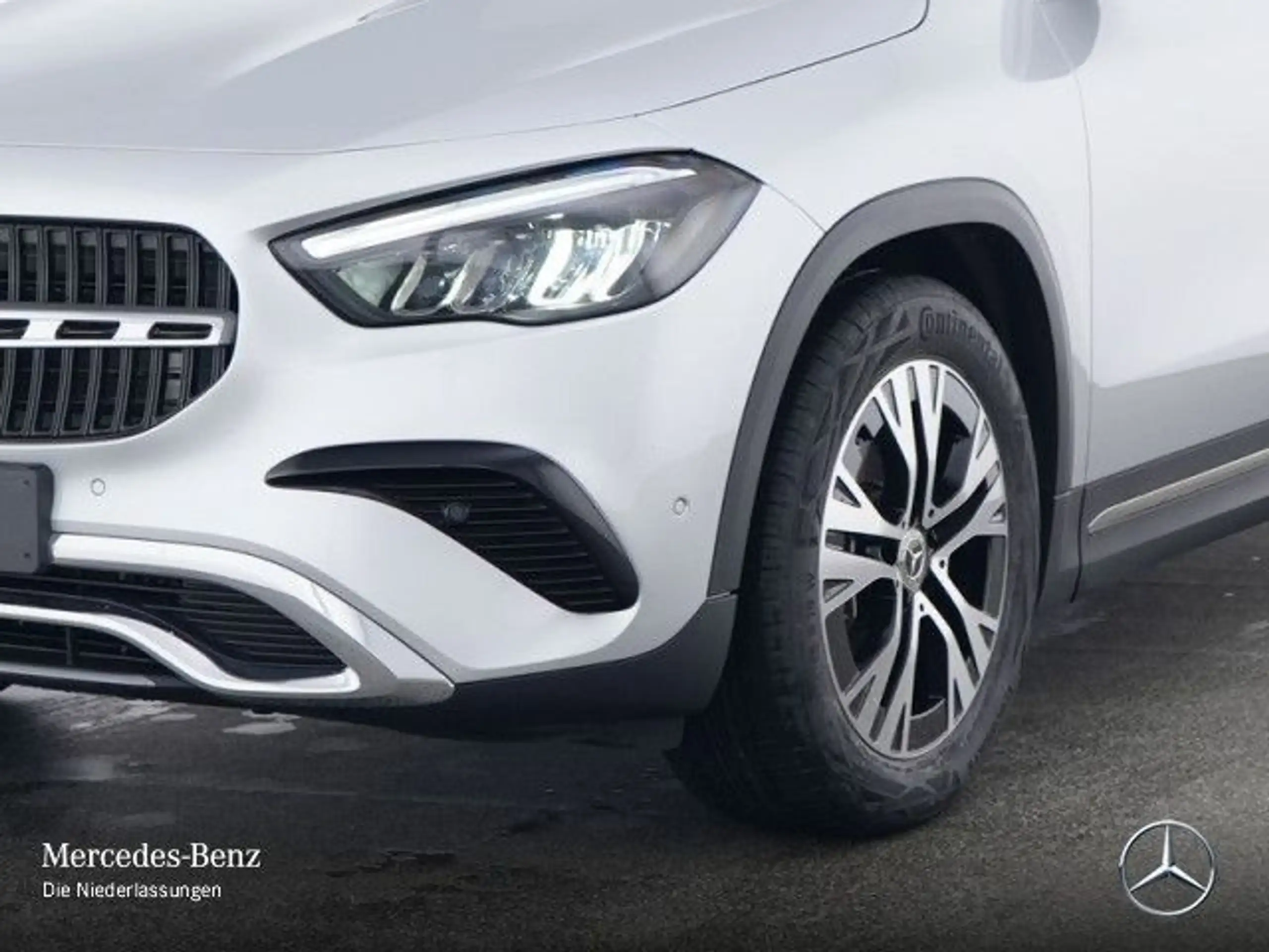 Mercedes-Benz - GLA 200