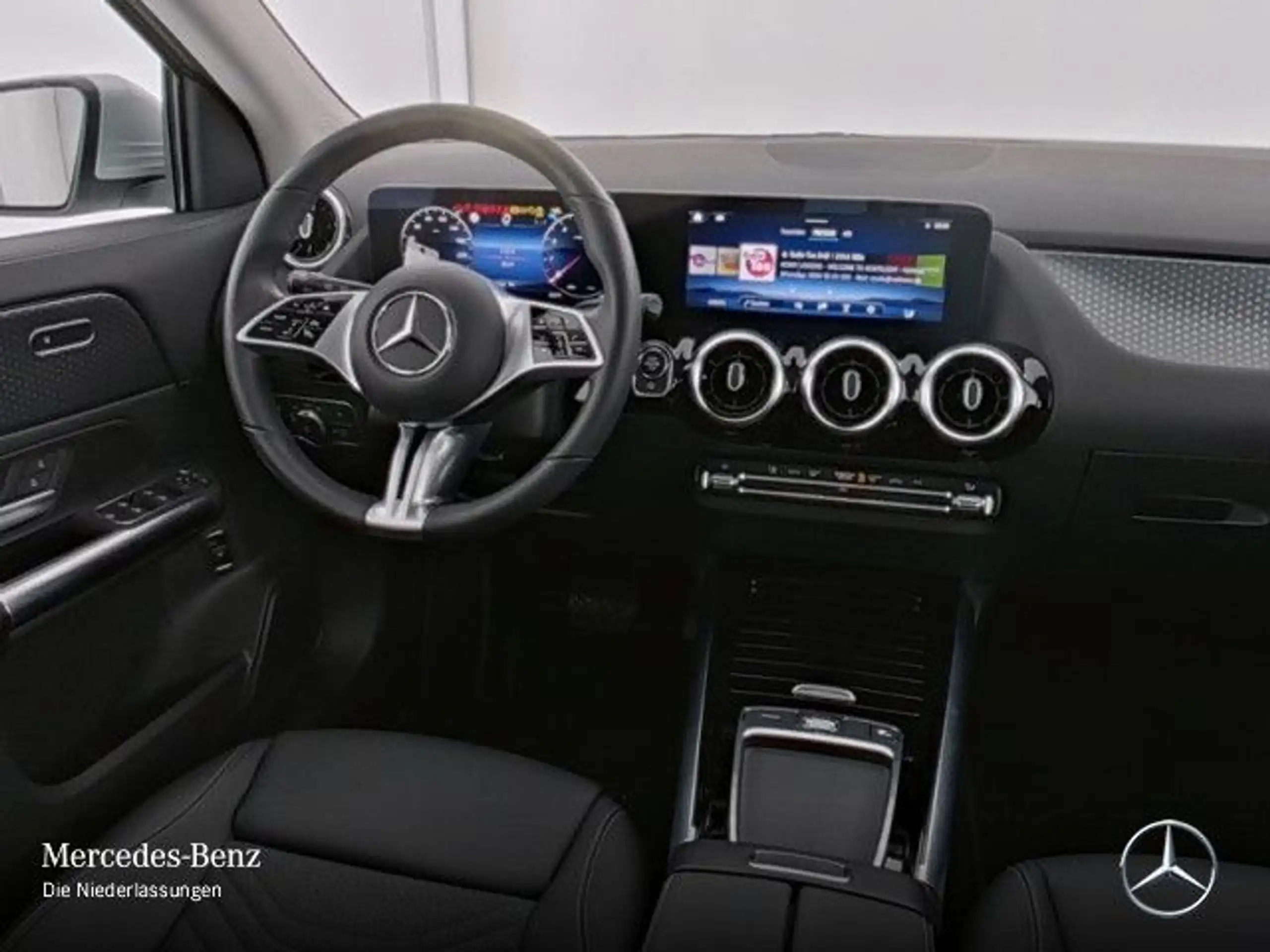 Mercedes-Benz - GLA 200