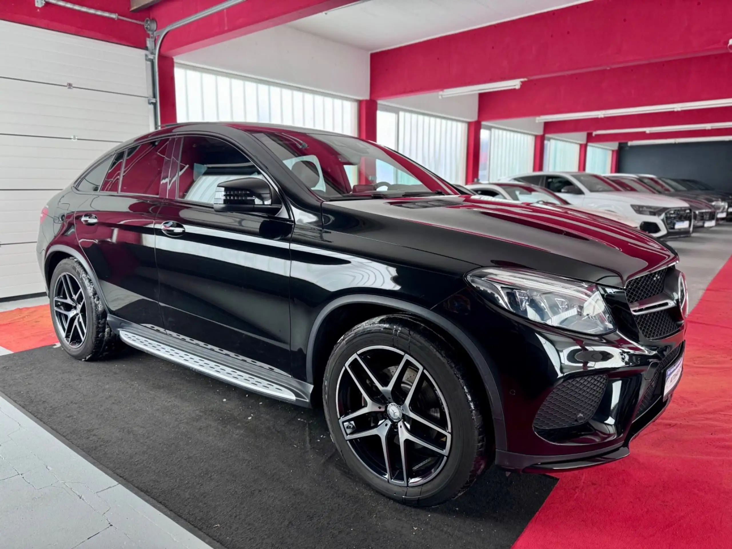 Mercedes-Benz - GLE 350