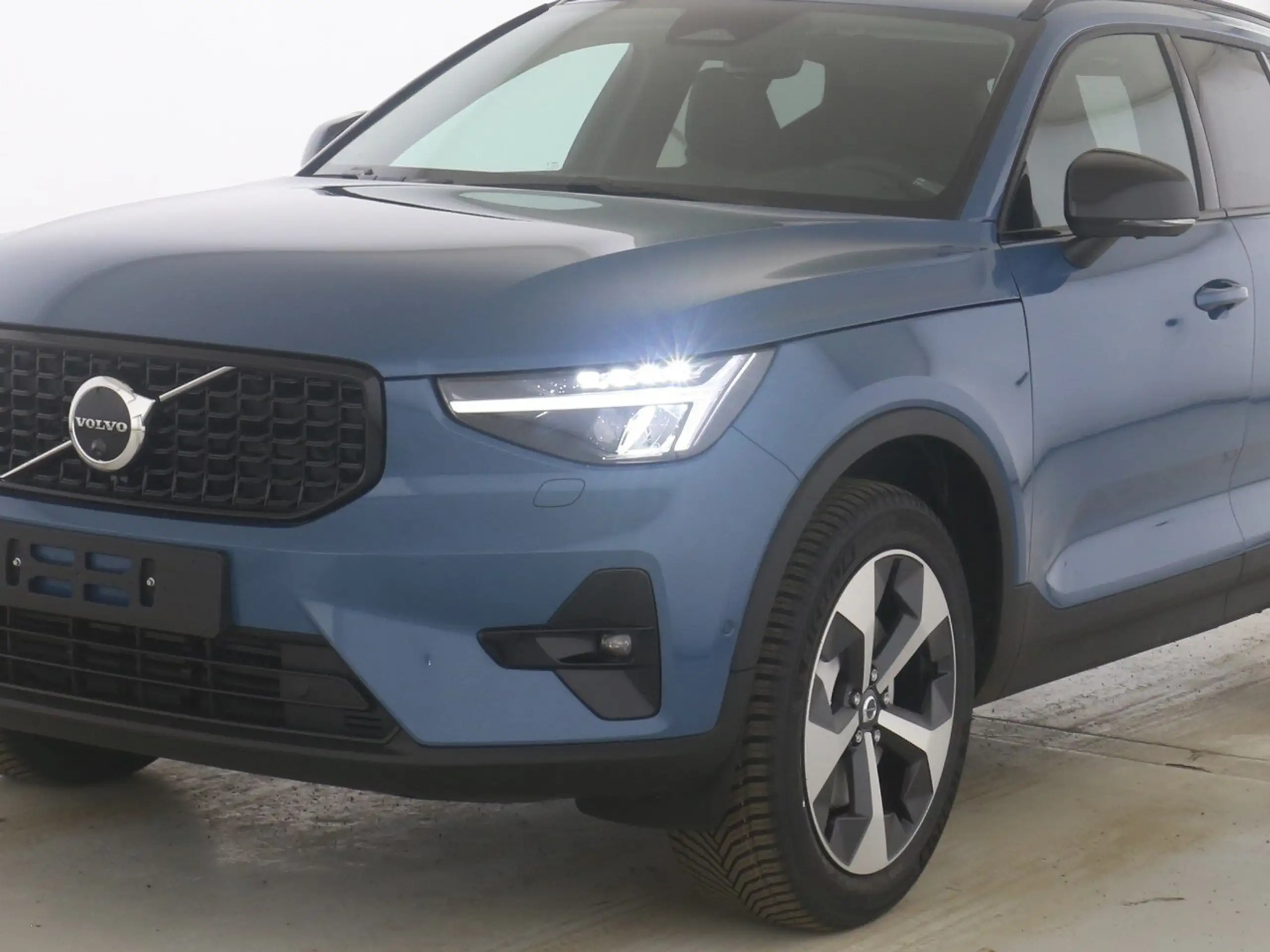 Volvo - XC40