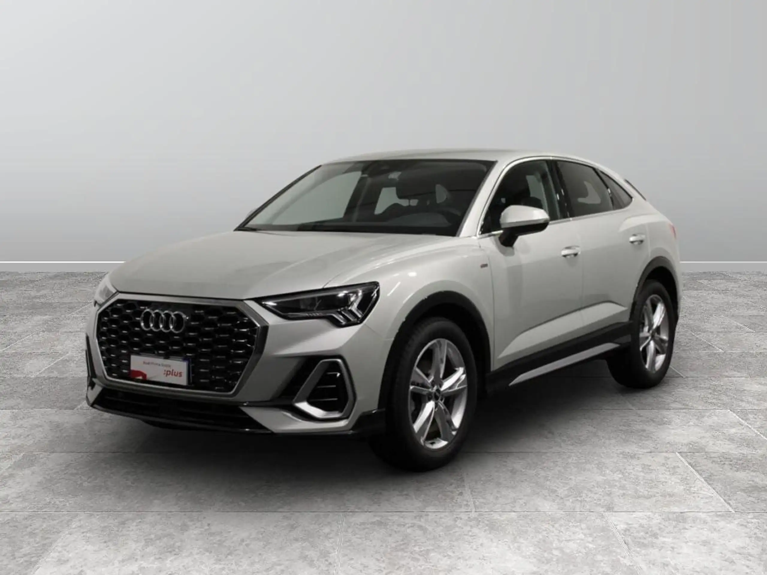 Audi - Q3