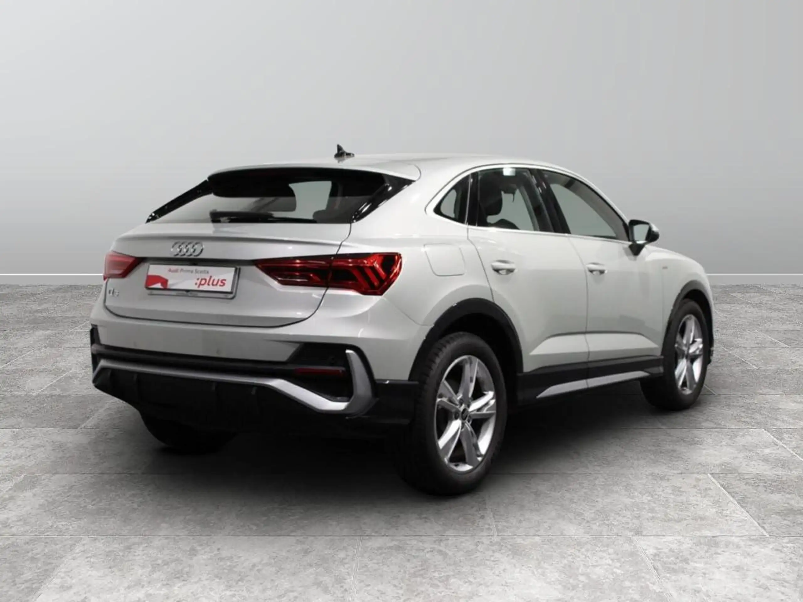 Audi - Q3