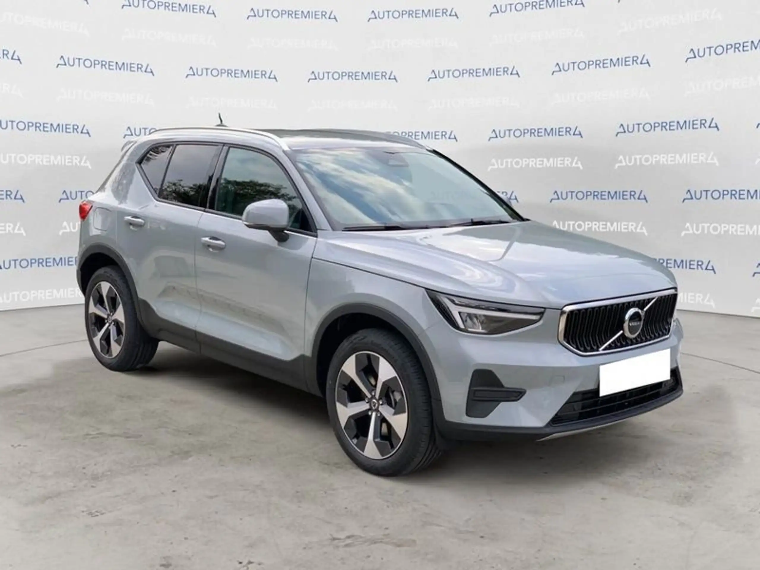 Volvo - XC40