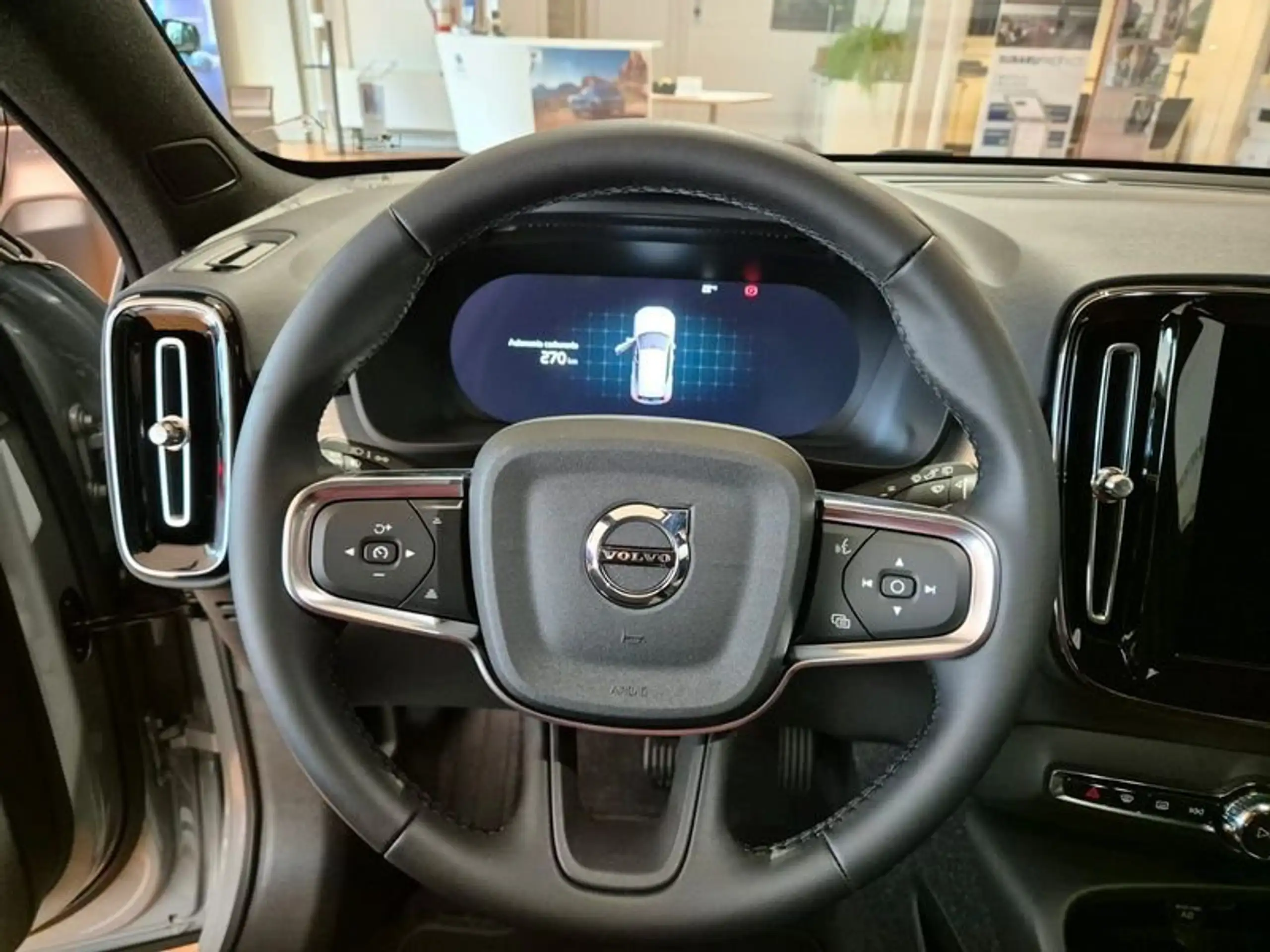 Volvo - XC40