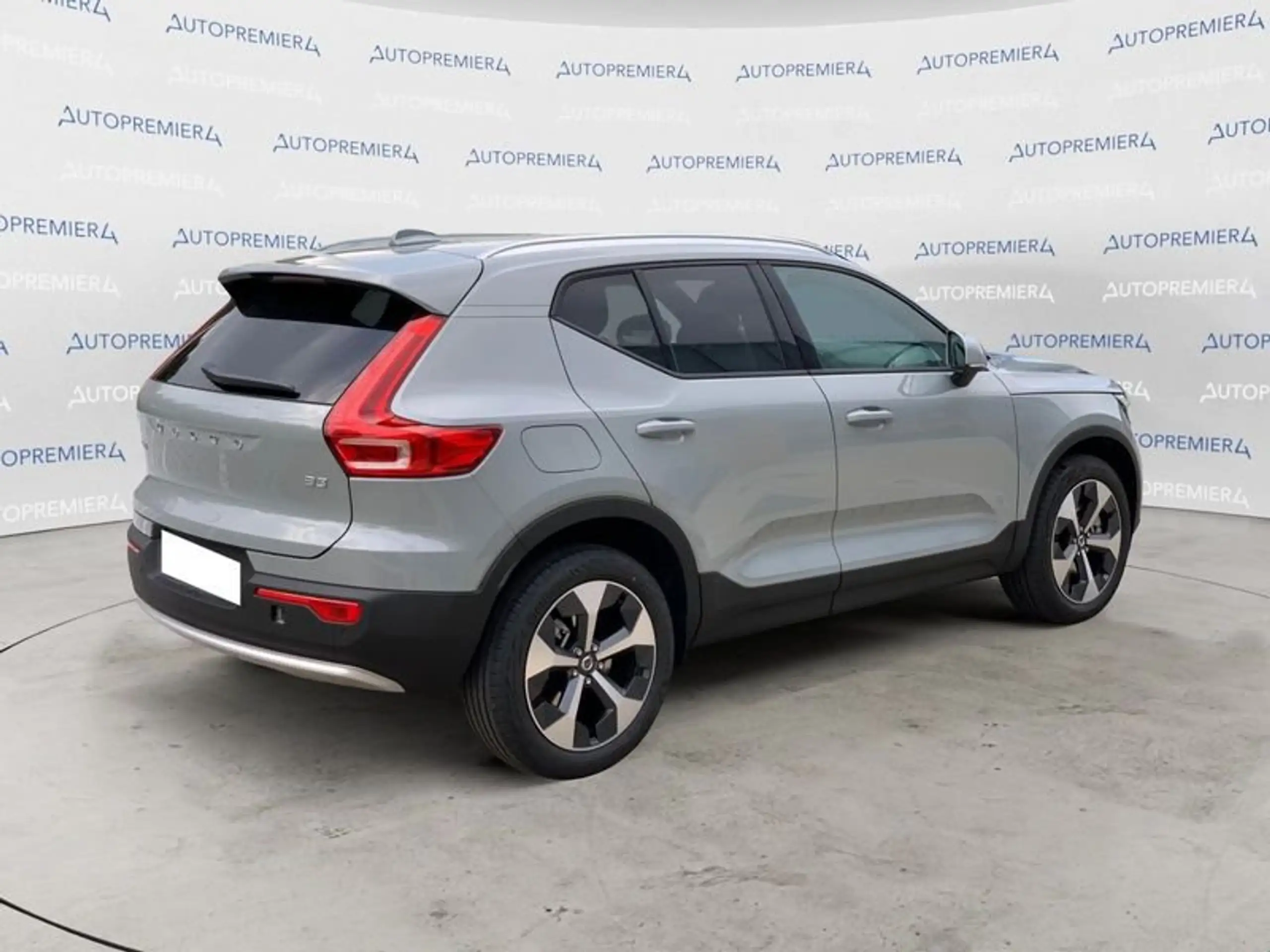 Volvo - XC40