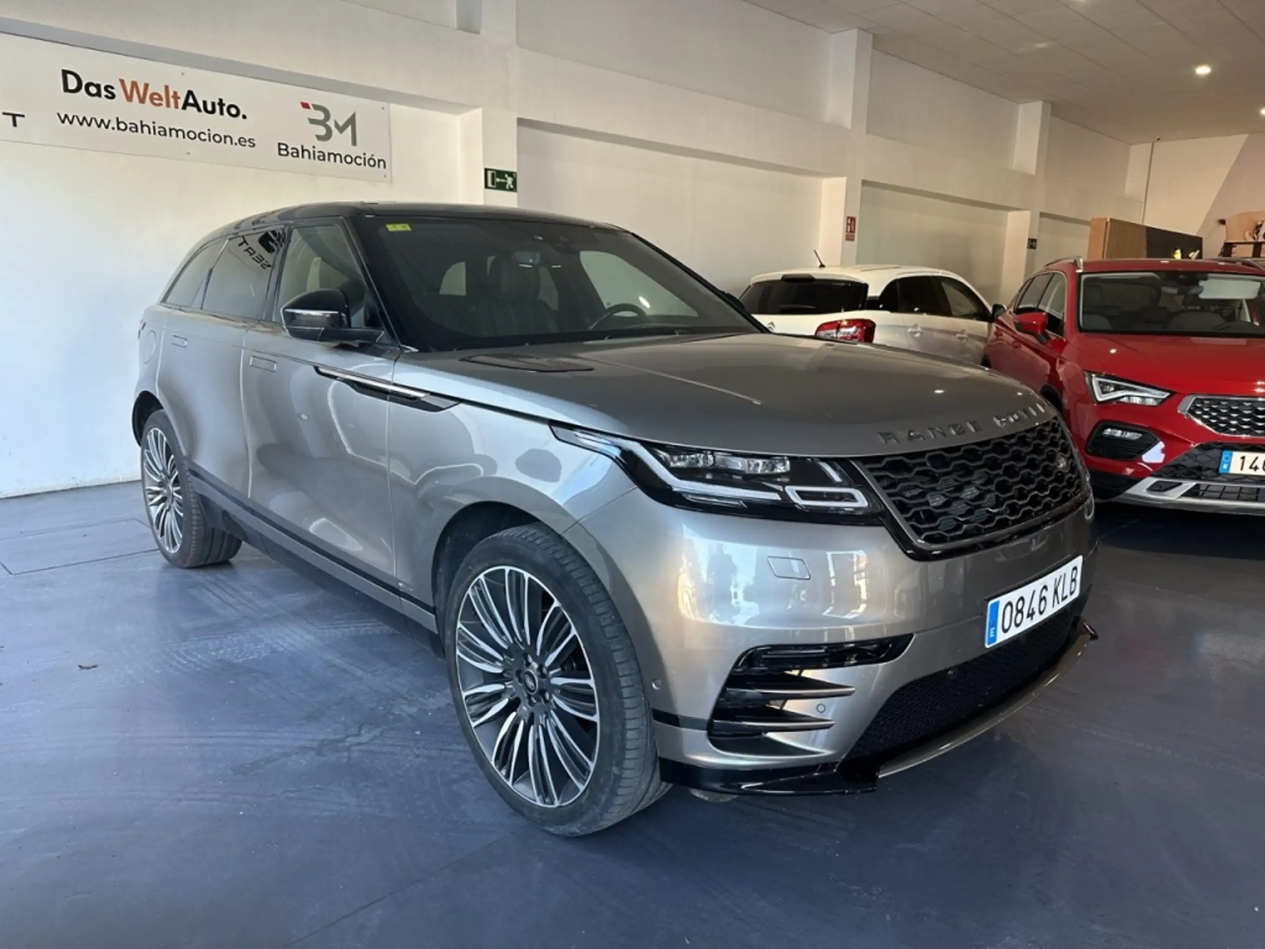 Land Rover - Range Rover Velar