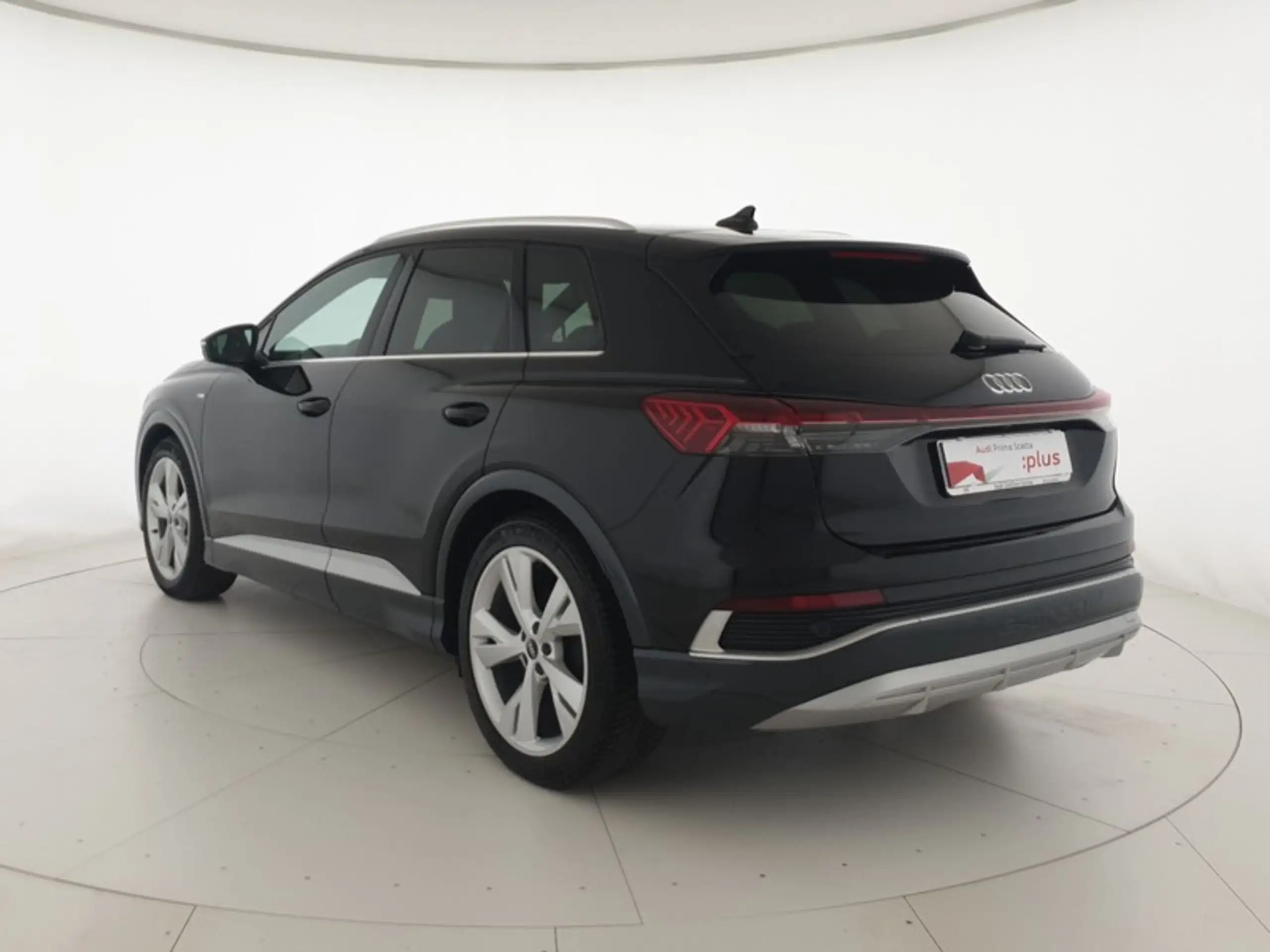 Audi - Q4 e-tron