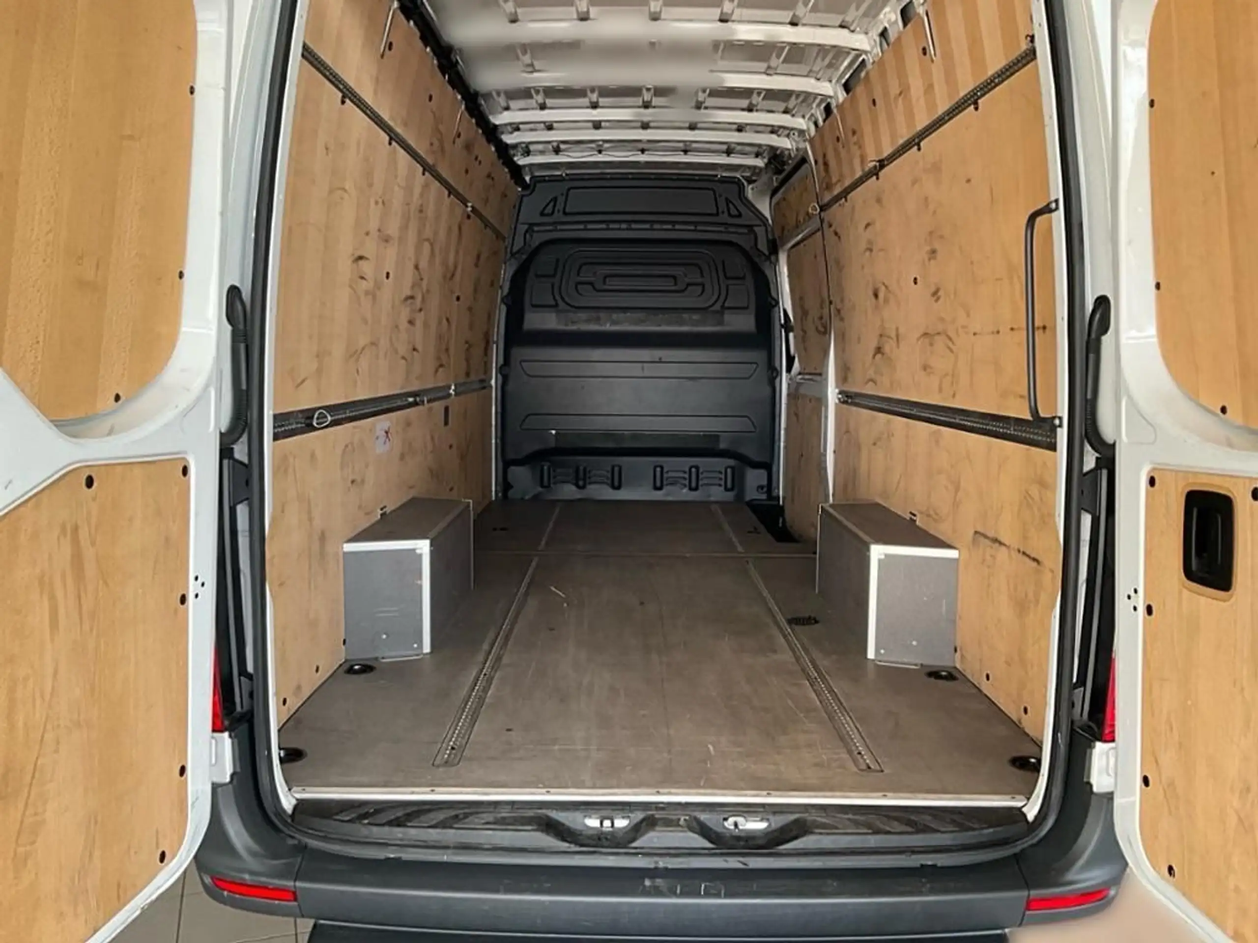 Mercedes-Benz - Sprinter