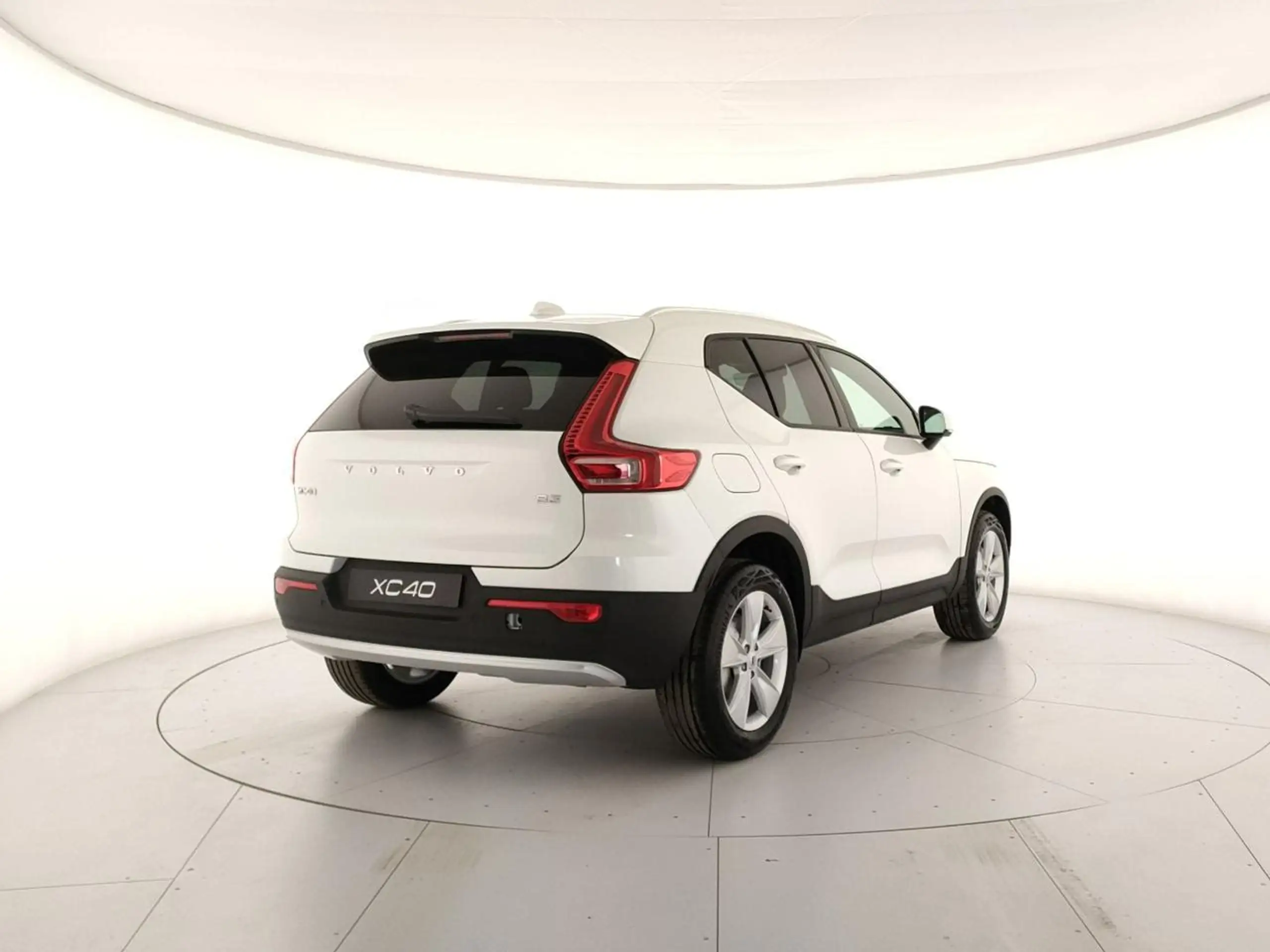 Volvo - XC40