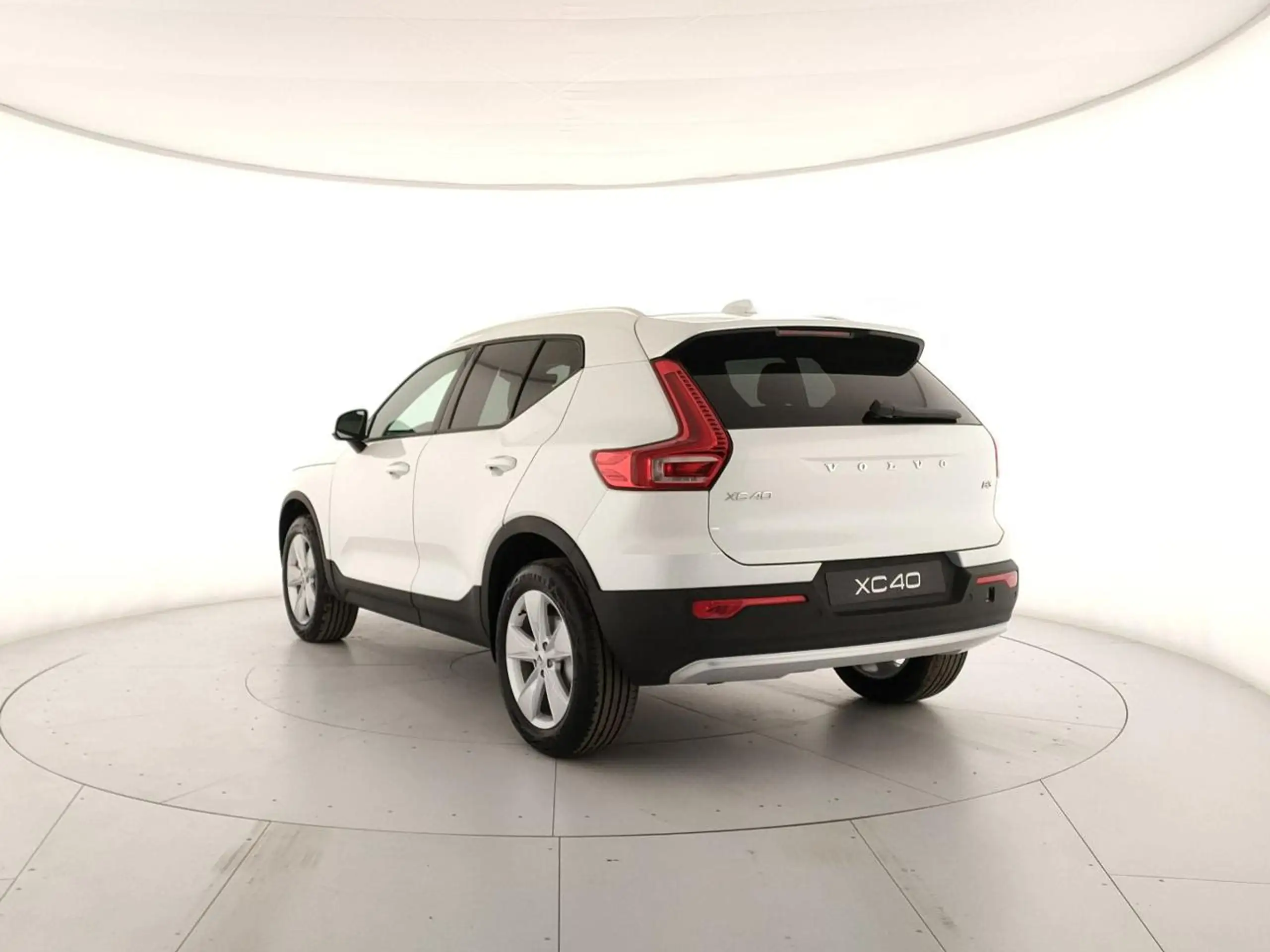 Volvo - XC40