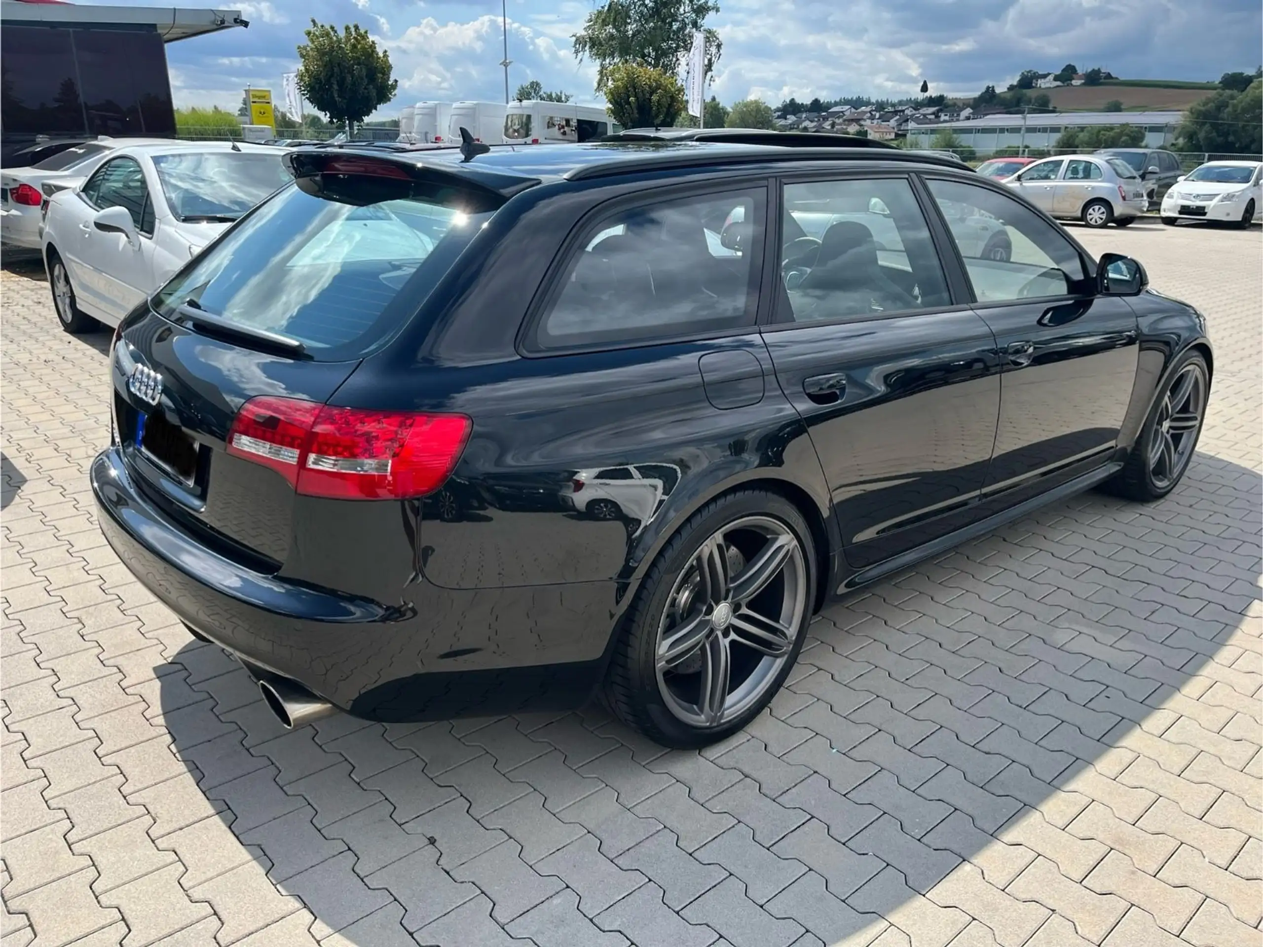 Audi - RS6