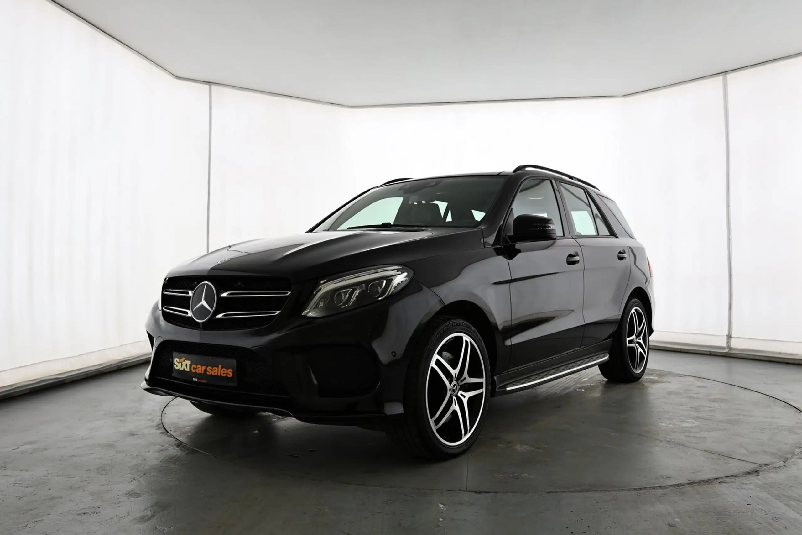 Mercedes-Benz - GLE 500