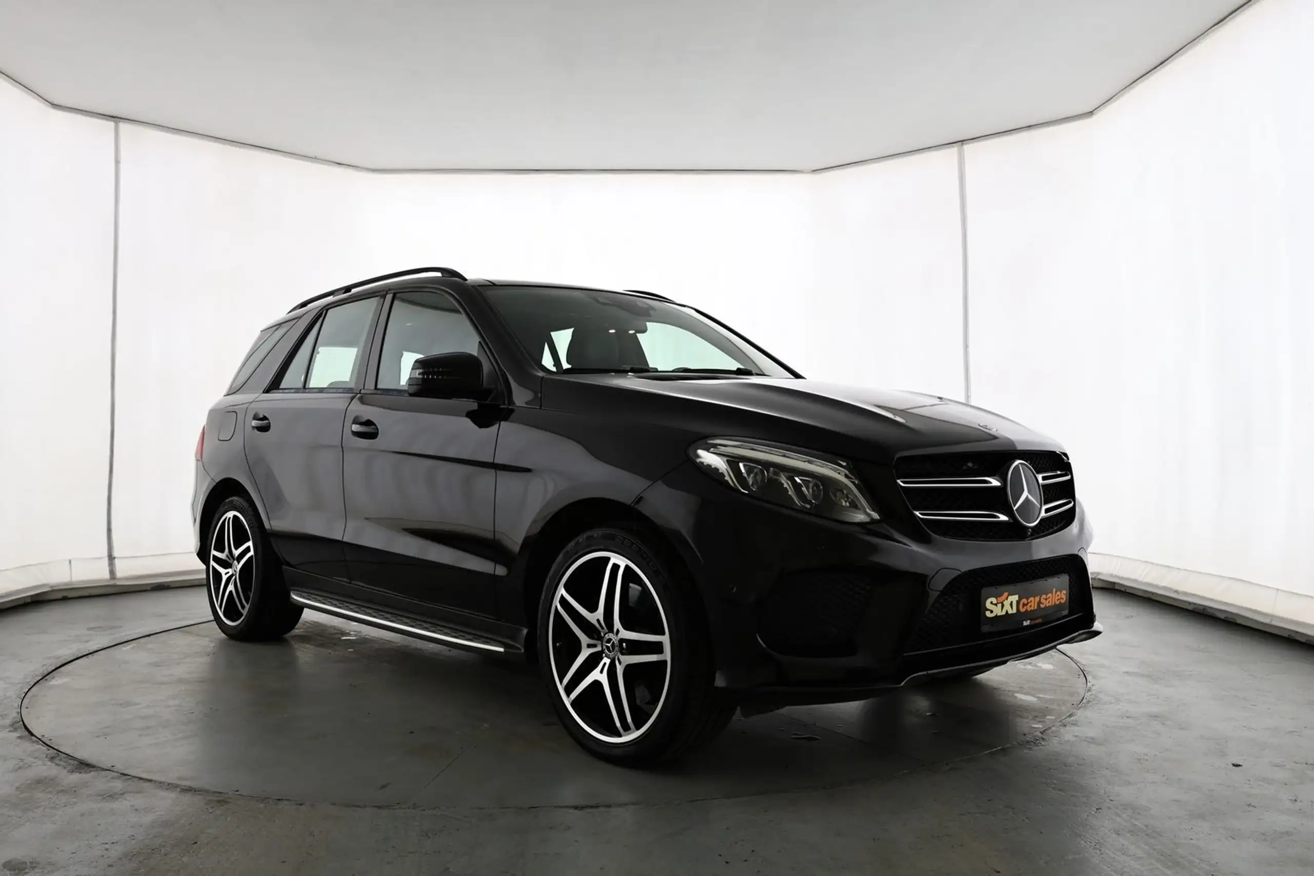 Mercedes-Benz - GLE 500