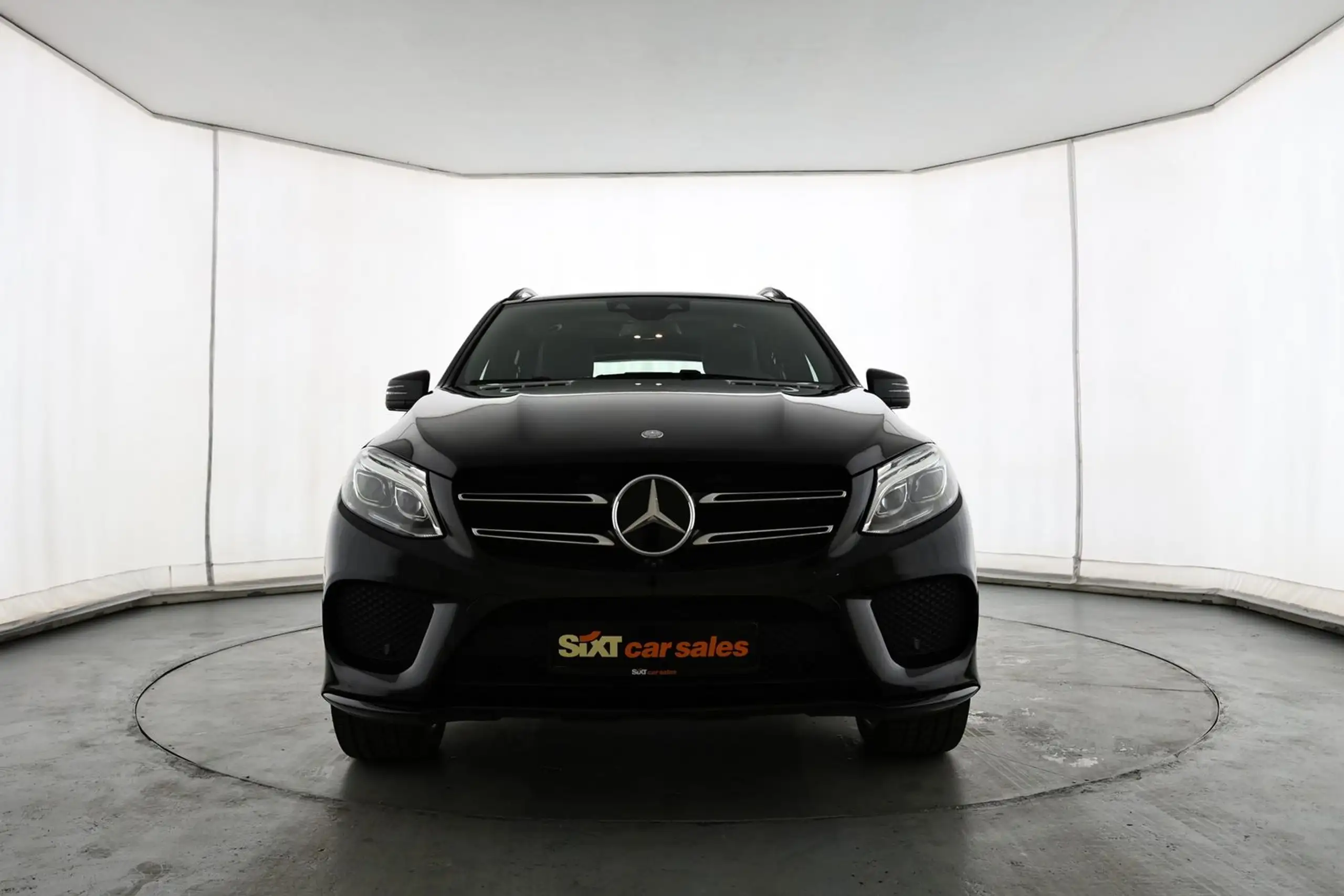 Mercedes-Benz - GLE 500