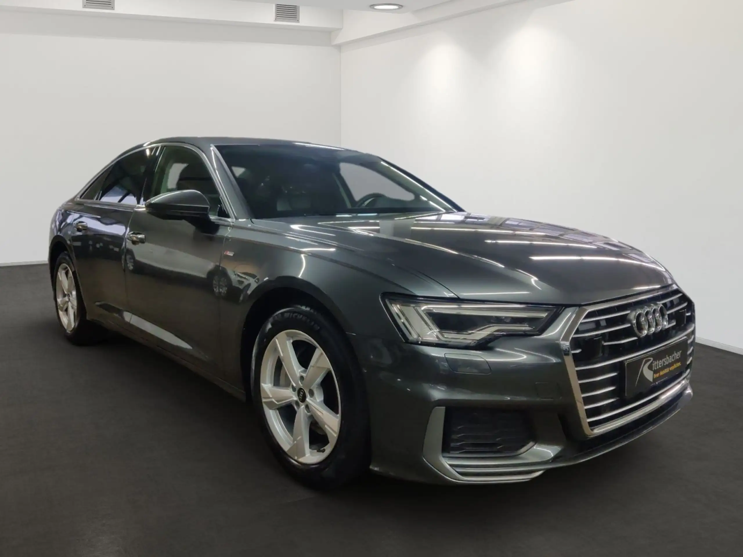 Audi - A6