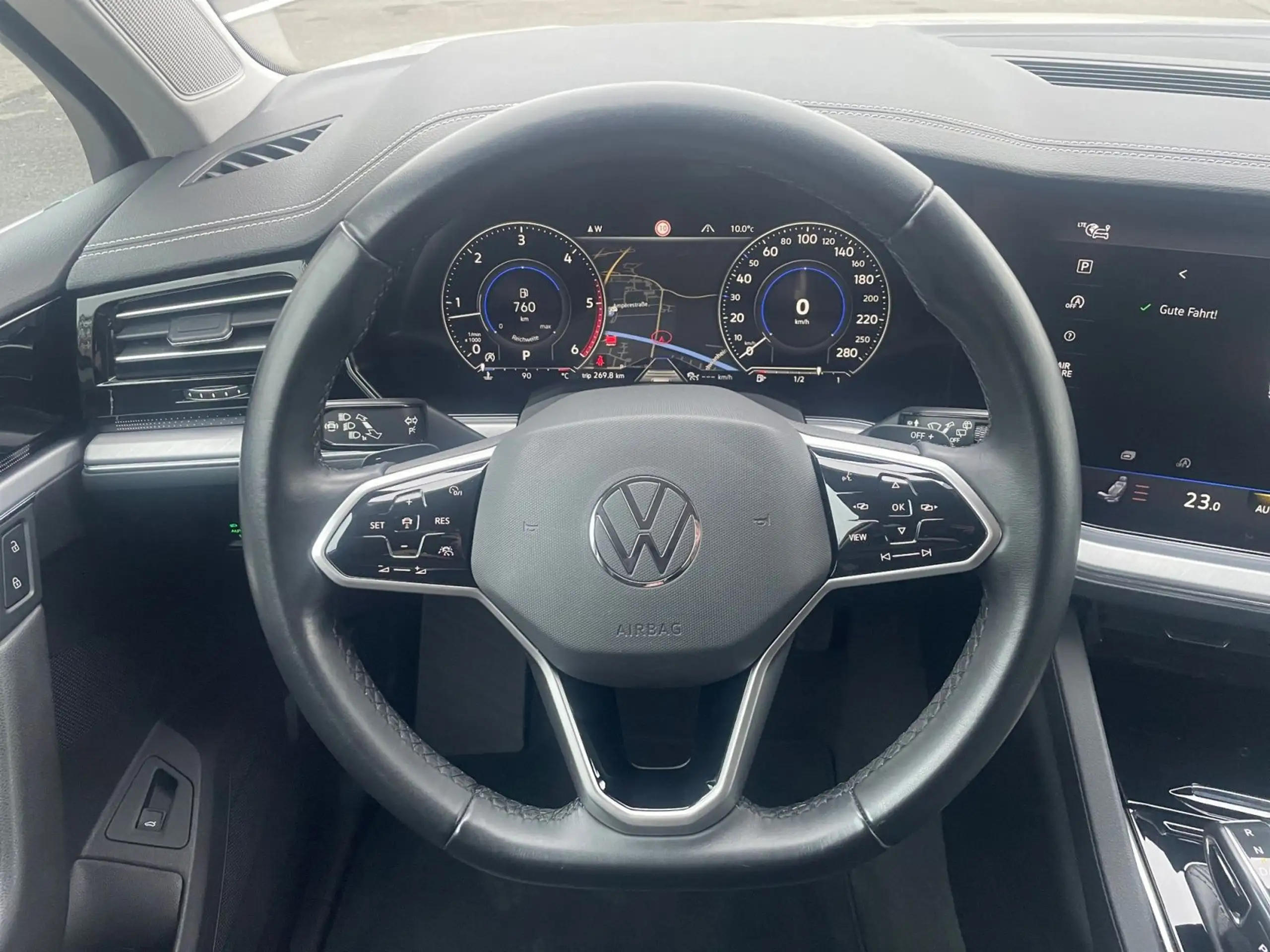 Volkswagen - Touareg