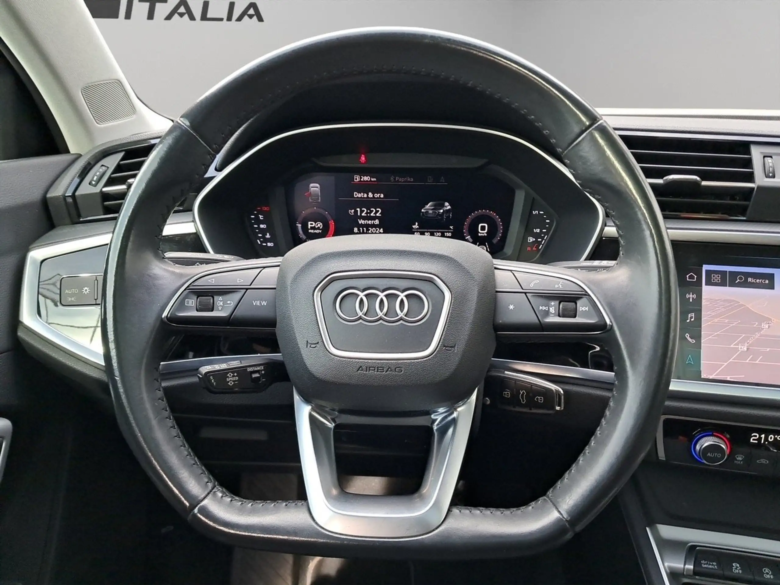 Audi - Q3