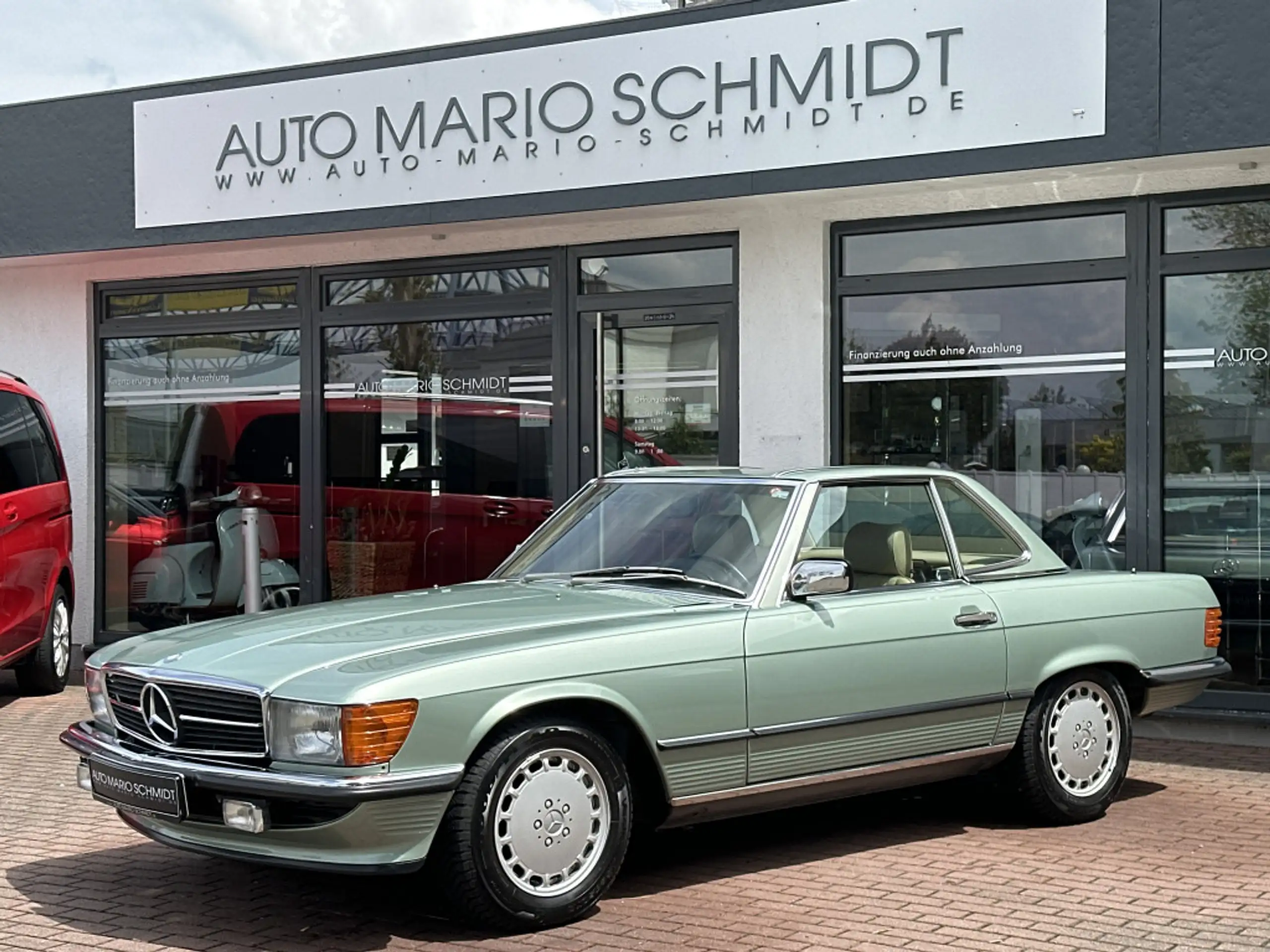 Mercedes-Benz 300 1987